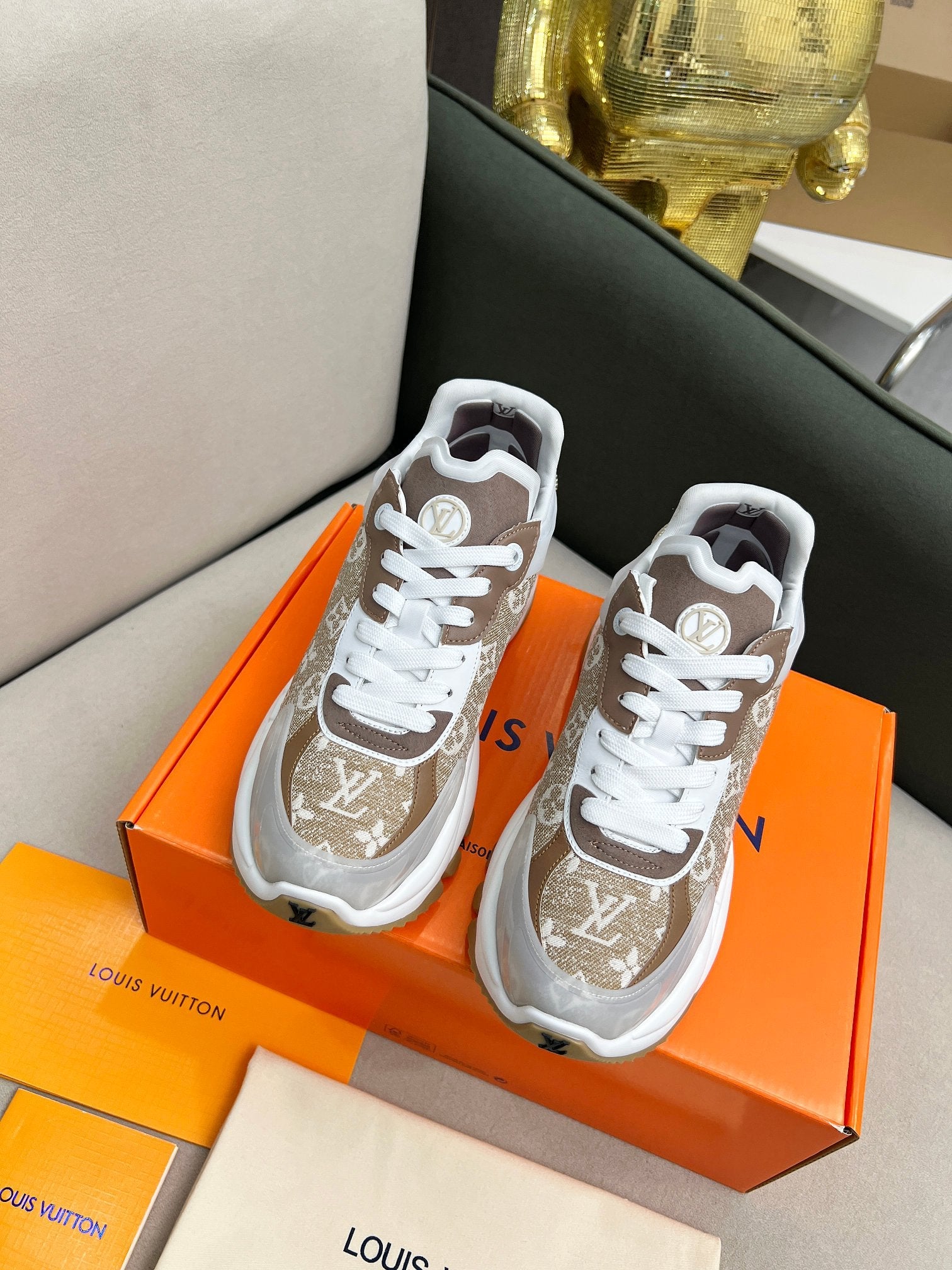 LVE LADIES TRAINERS BROWN (pre-order)