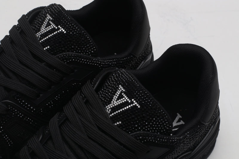 LVE BLACK TRAINERS (pre-order)