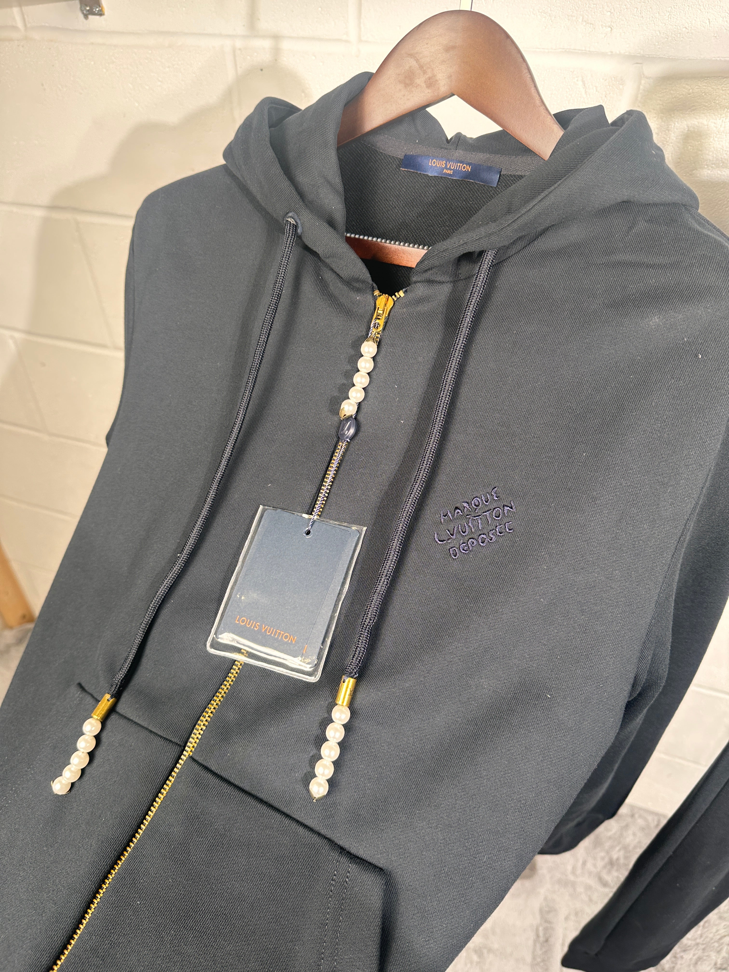 Lv tracksuit navy