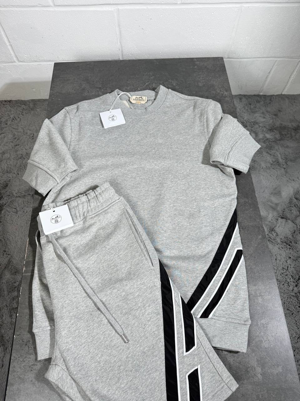 HRM SET GREY