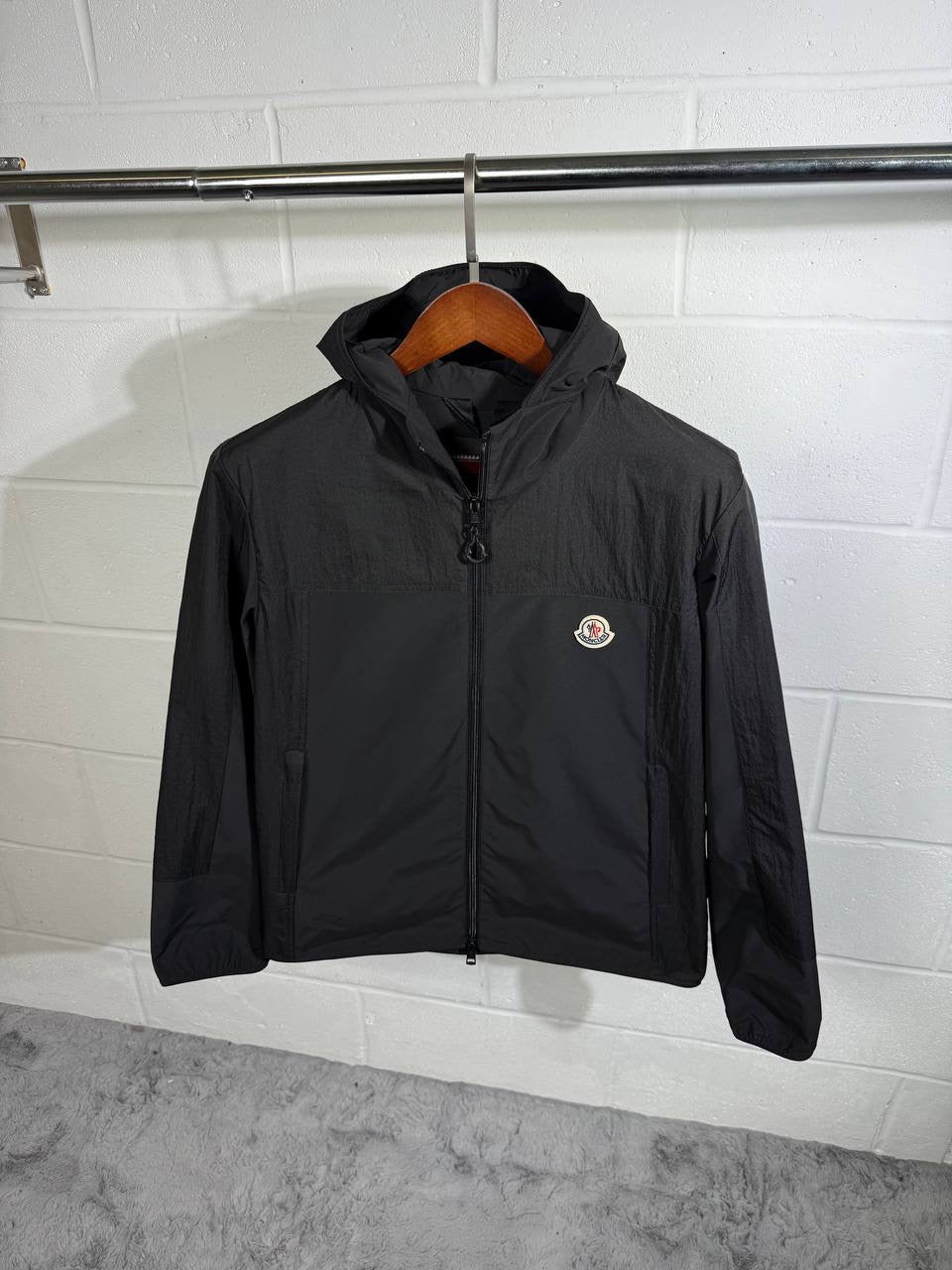 Monclr windbreaker black