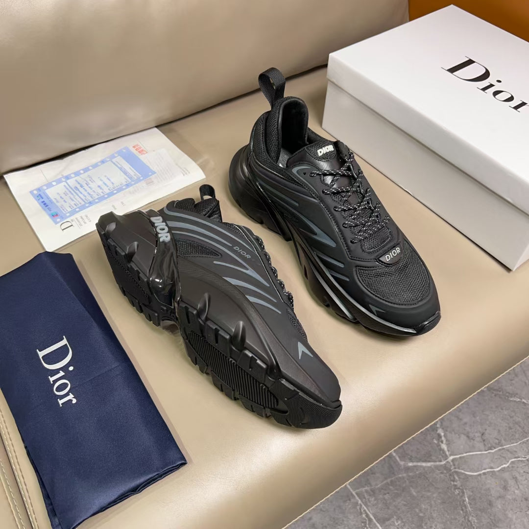IOR B44 BLACK (pre-order)
