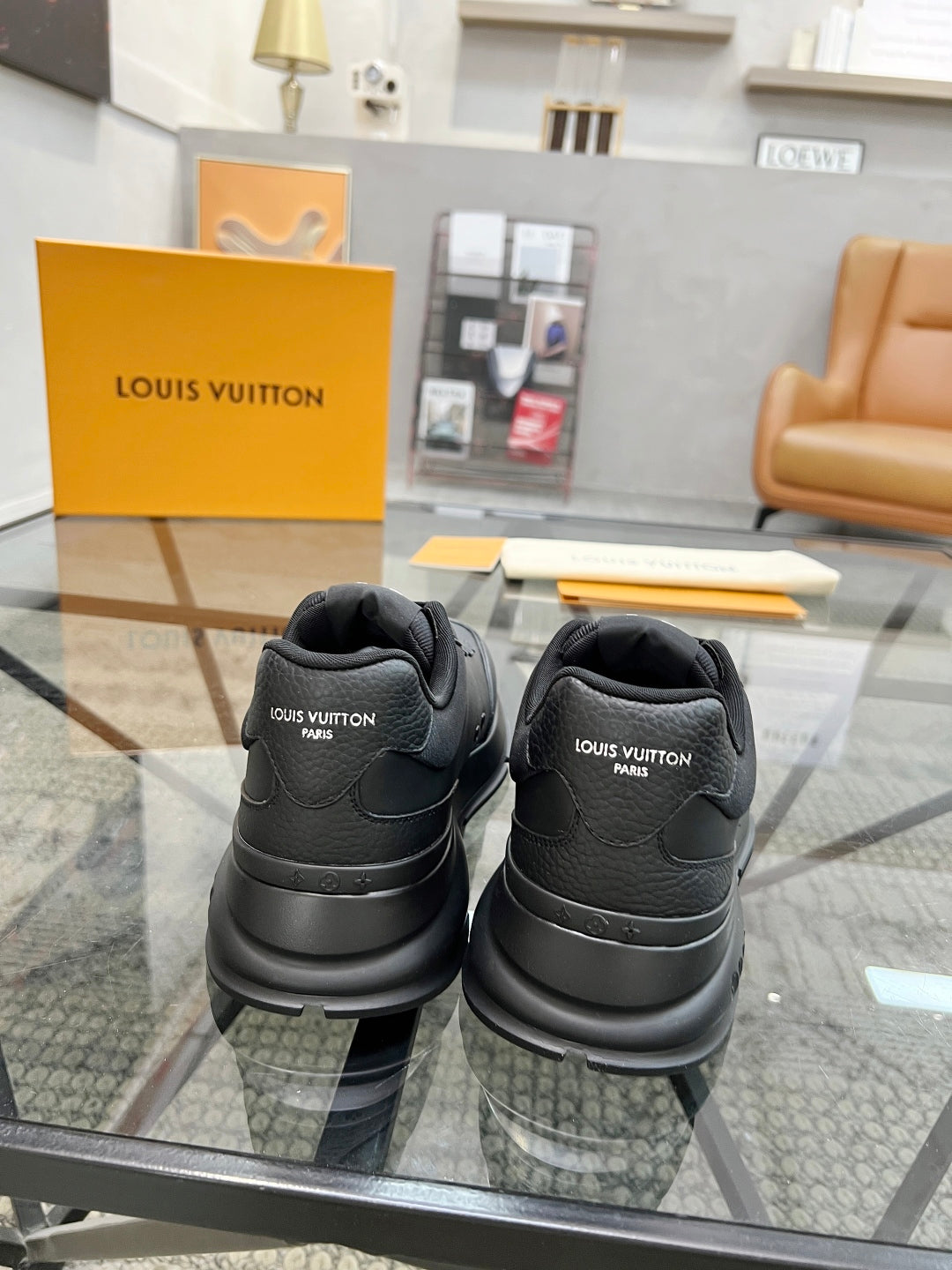 LVE SNEAKER CLASSIC (pre-order)