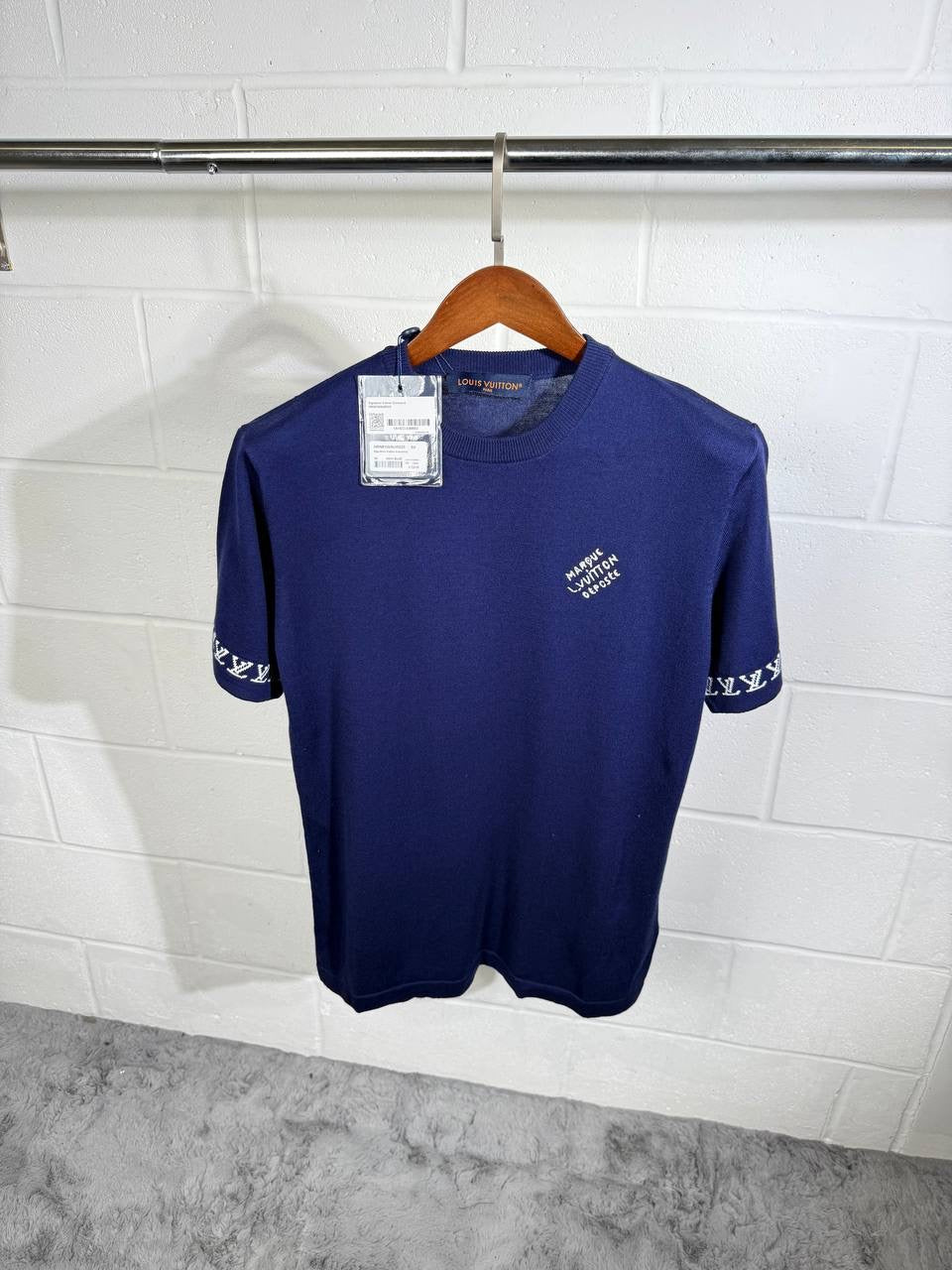 Lve navy Tshirt
