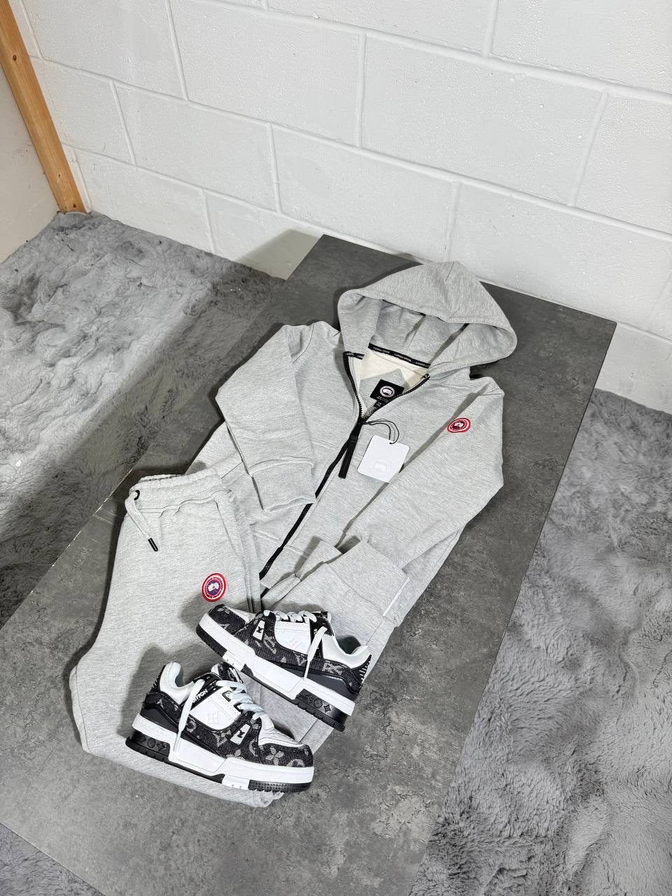 CG KIDS SET GRAY