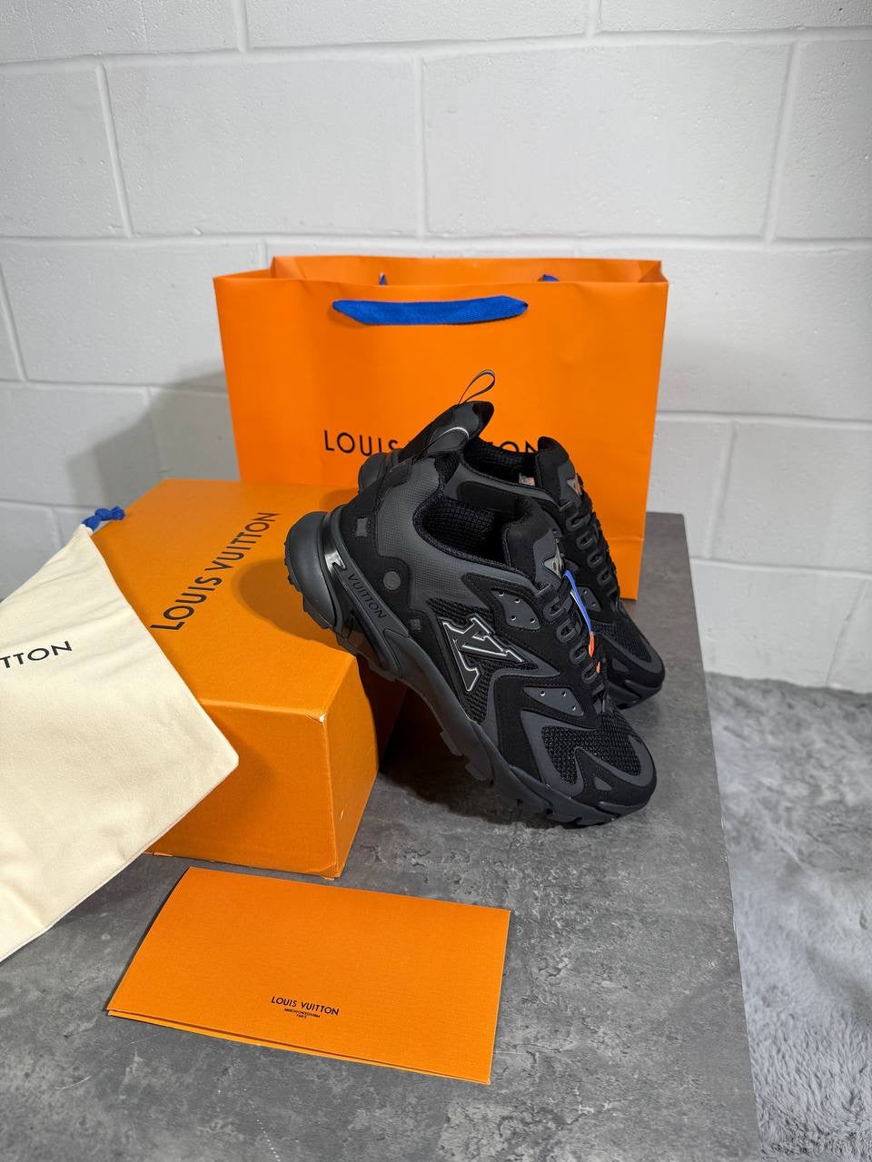 LVE TACTICS FULL BLACK