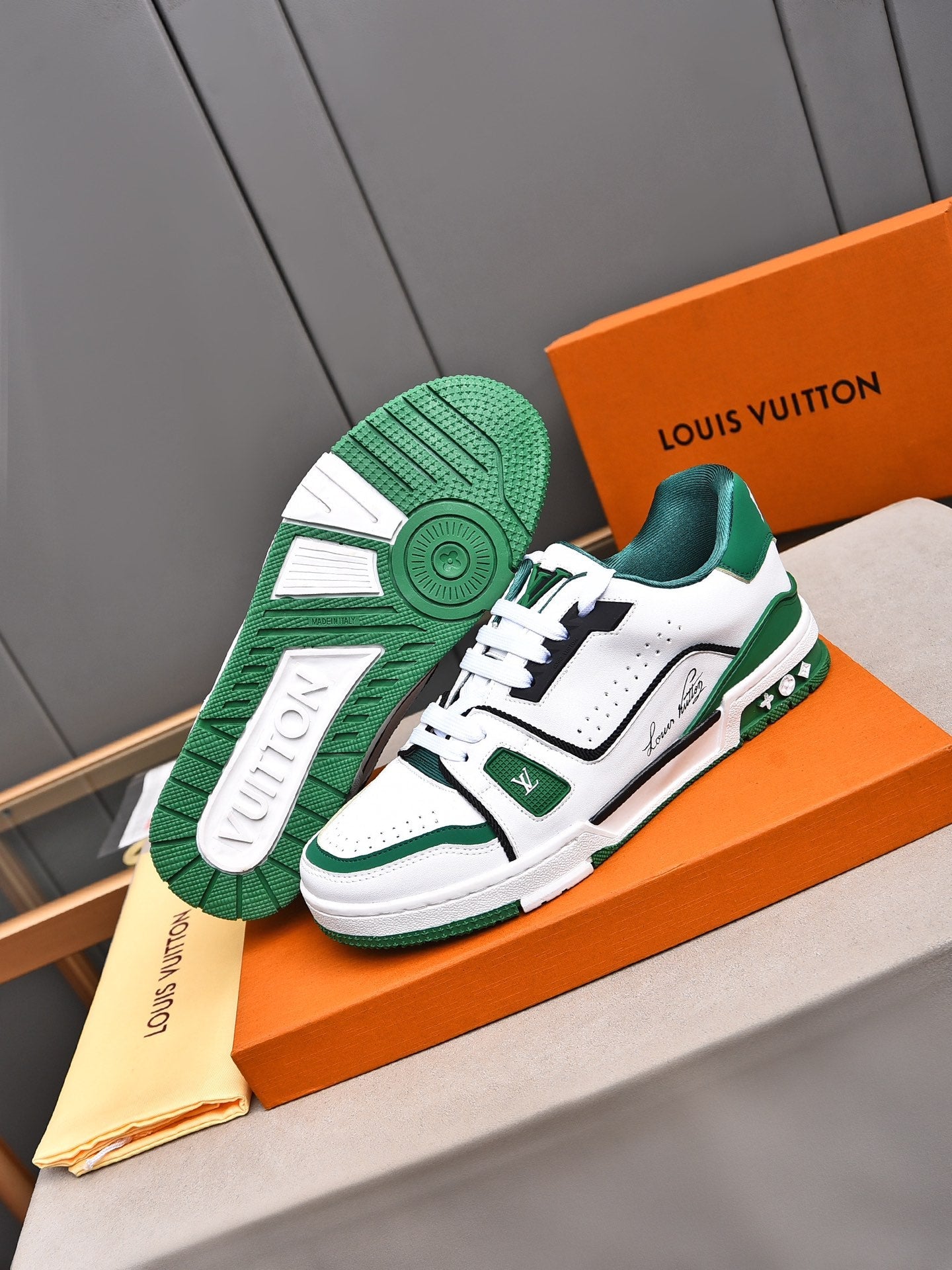 LVE TRAINERS WHITE/GREEN (pre-order)