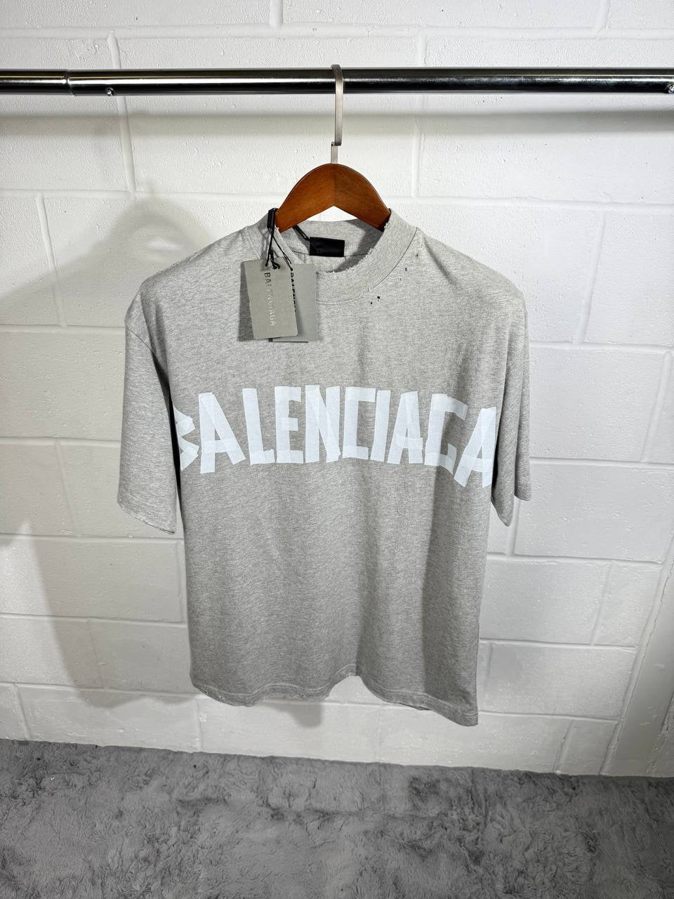 Lenciaga Tshirt gray
