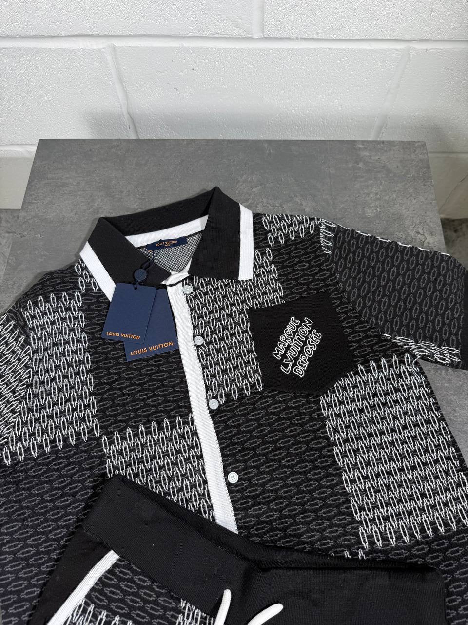 LVE SET BLACK