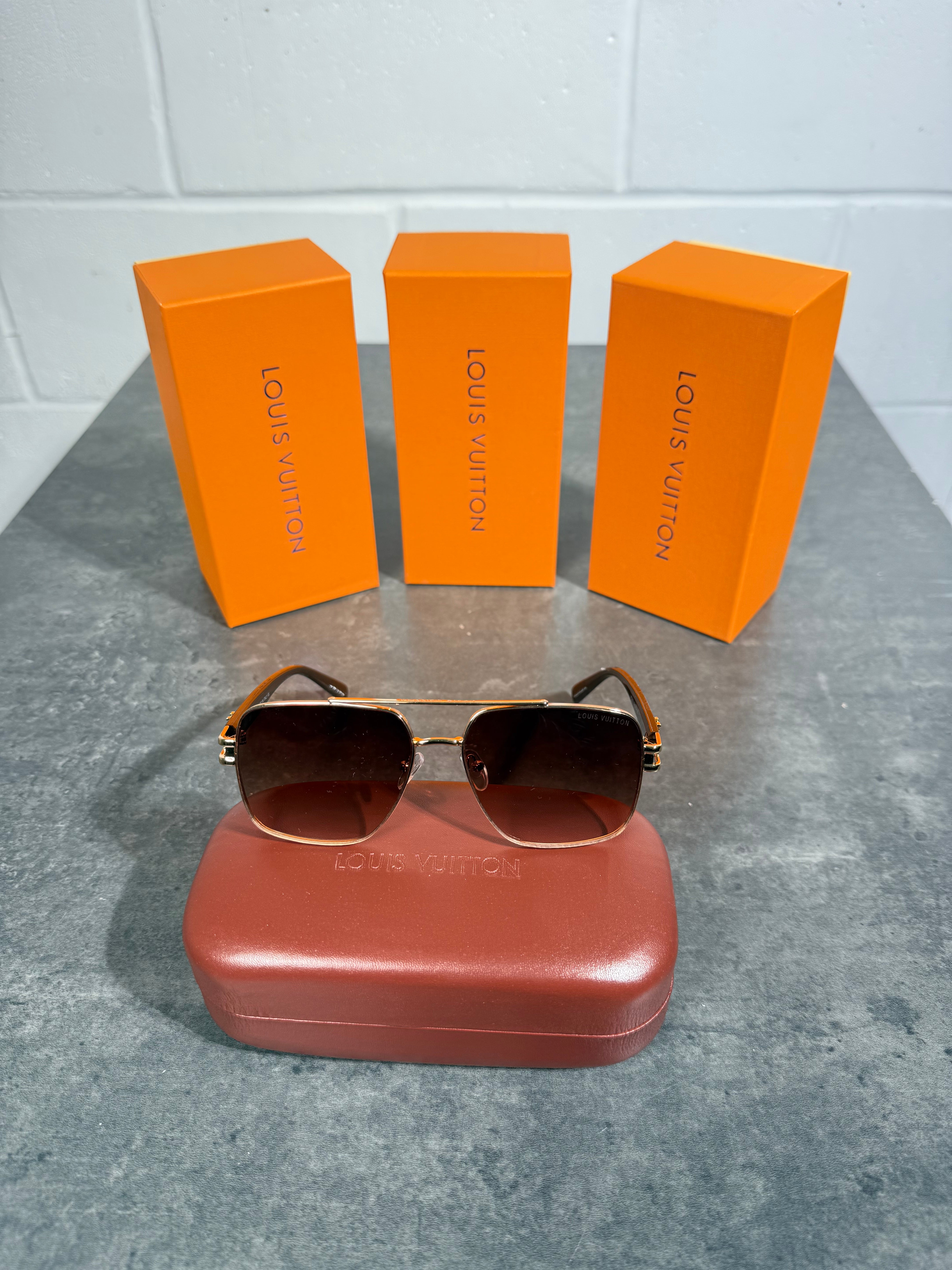 LVE GLASSES GOLD