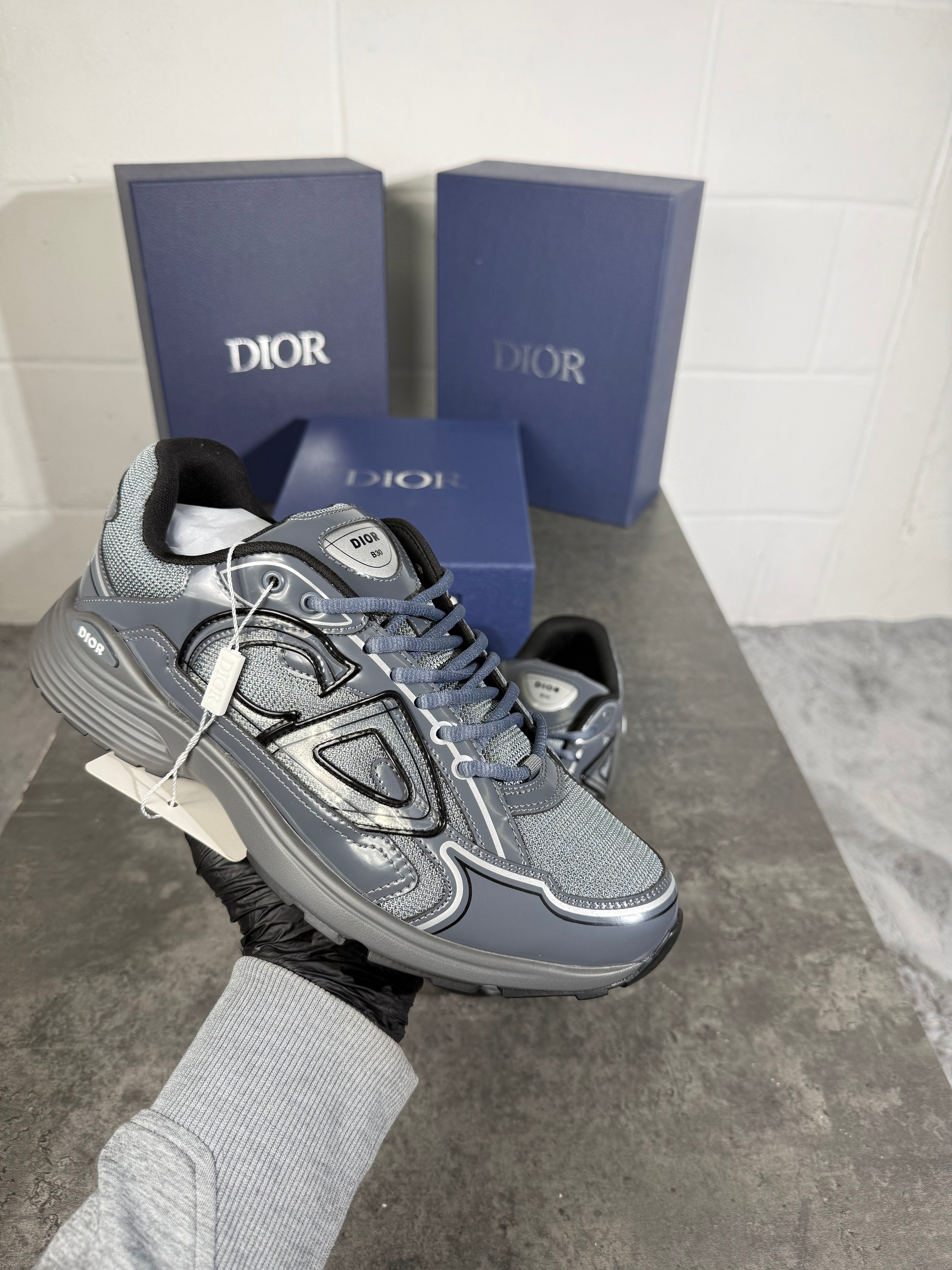 B30 LIGHT GRAY MESH
