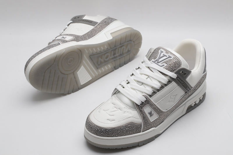 LVE TRAINERS GREY (pre-order)
