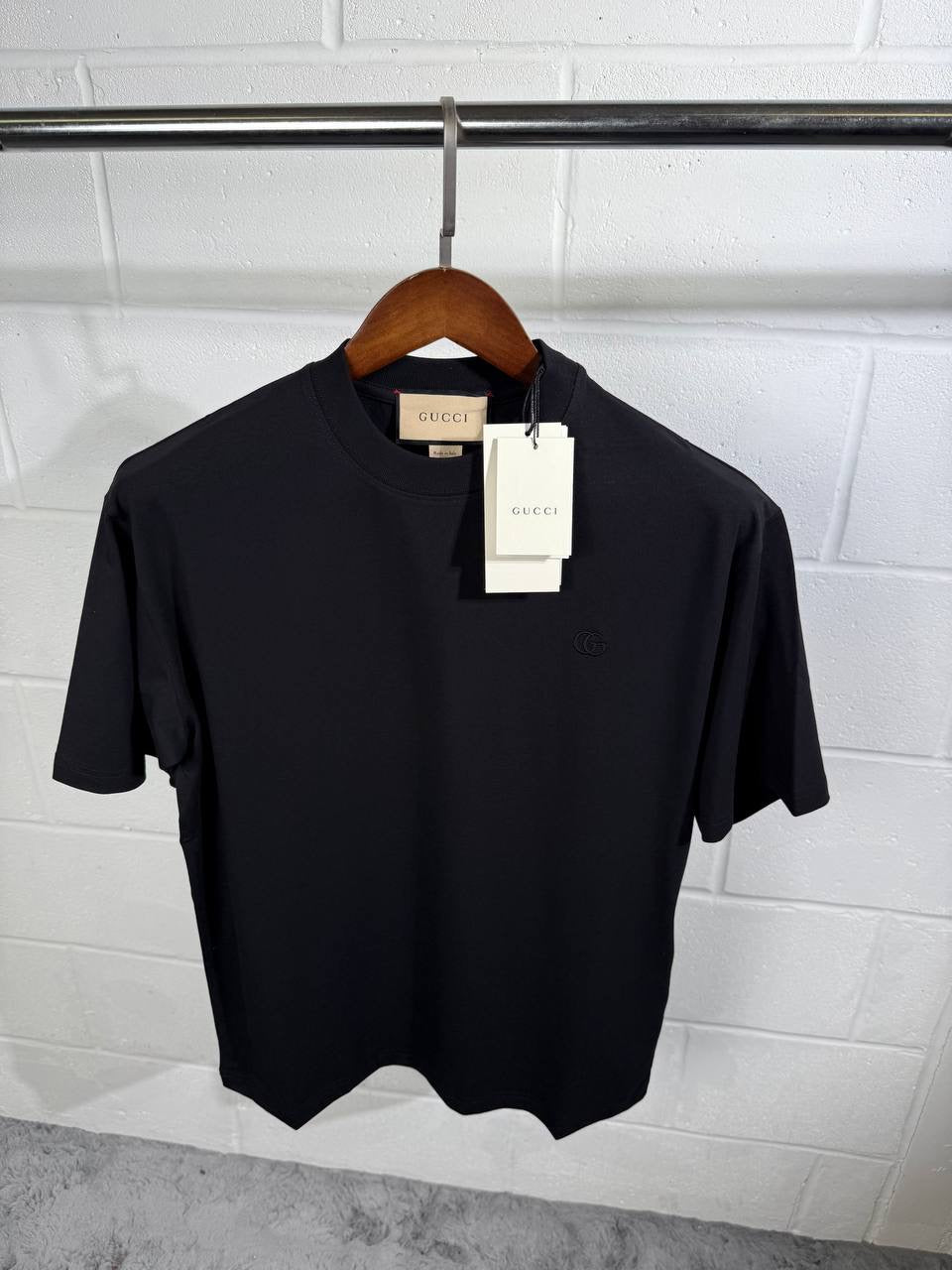UCCI MINI LOGO TEE