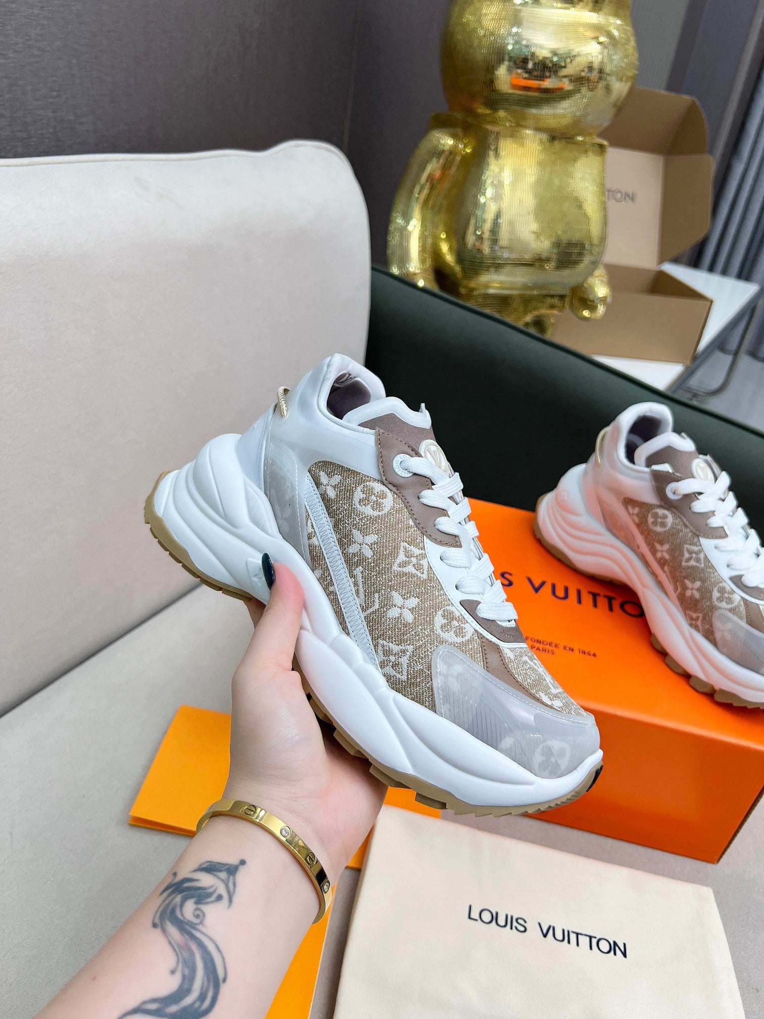 LVE LADIES TRAINERS BROWN (pre-order)