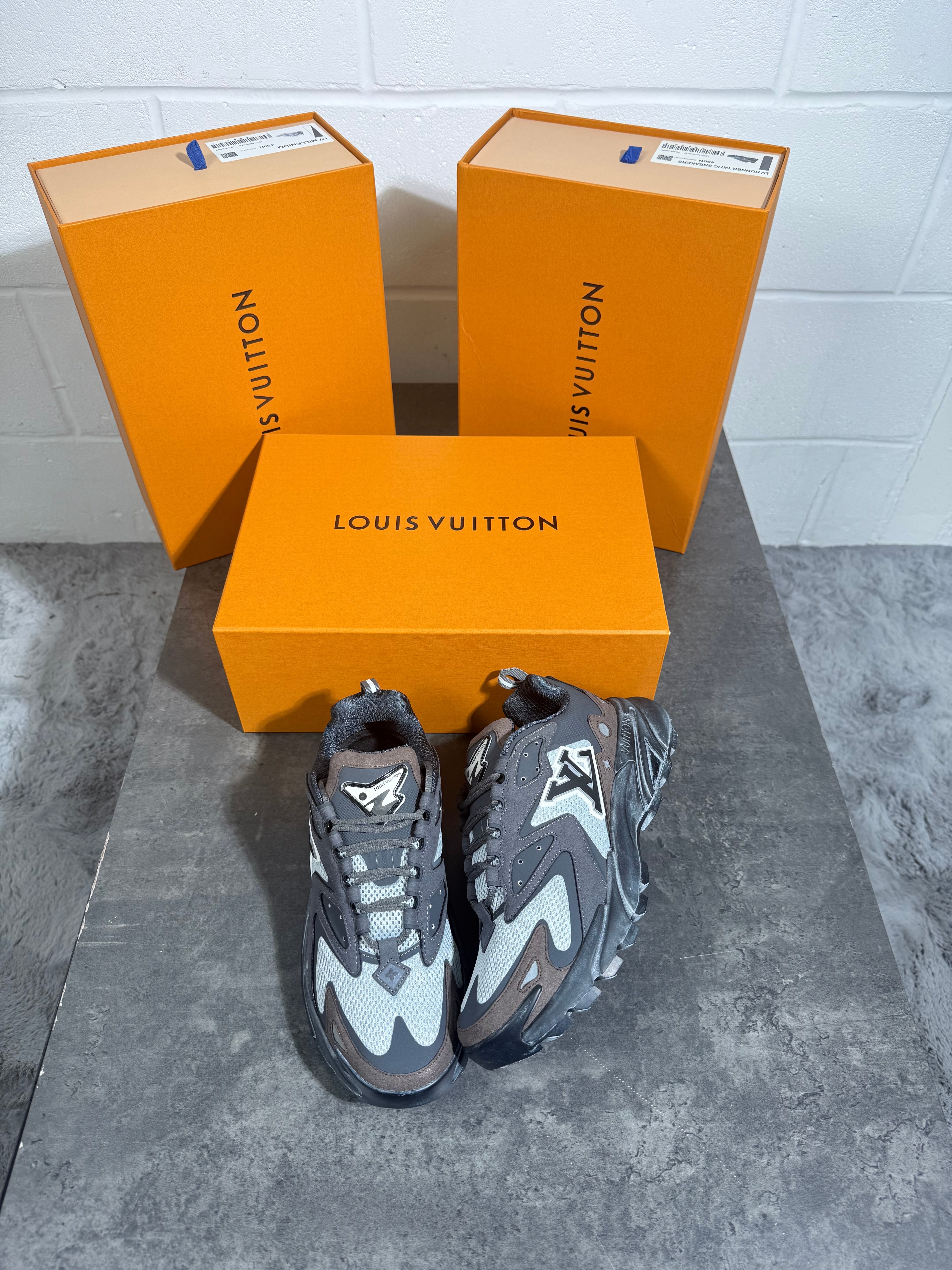 LVE tactics grey n black