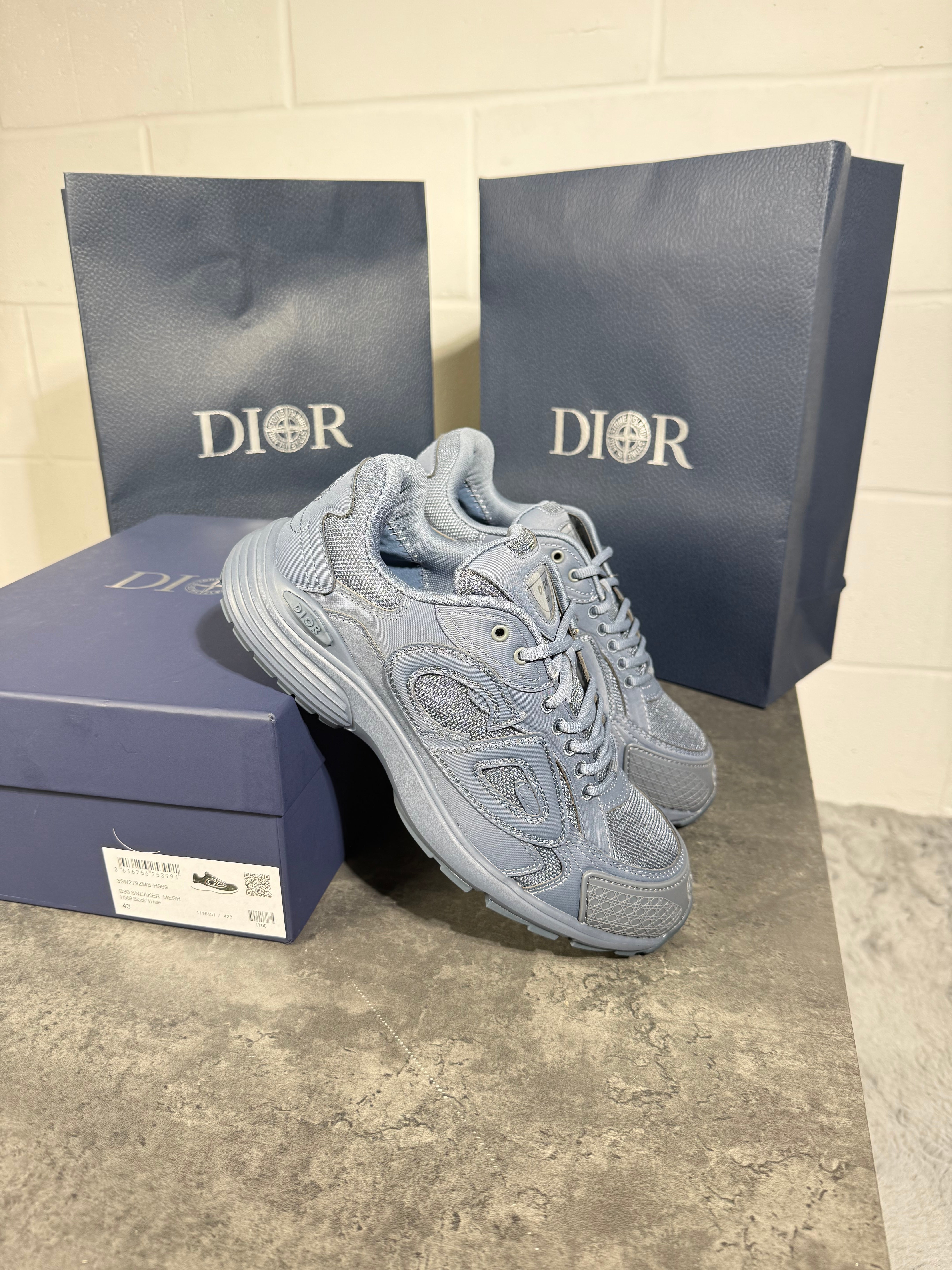 Si x B30 dark grey