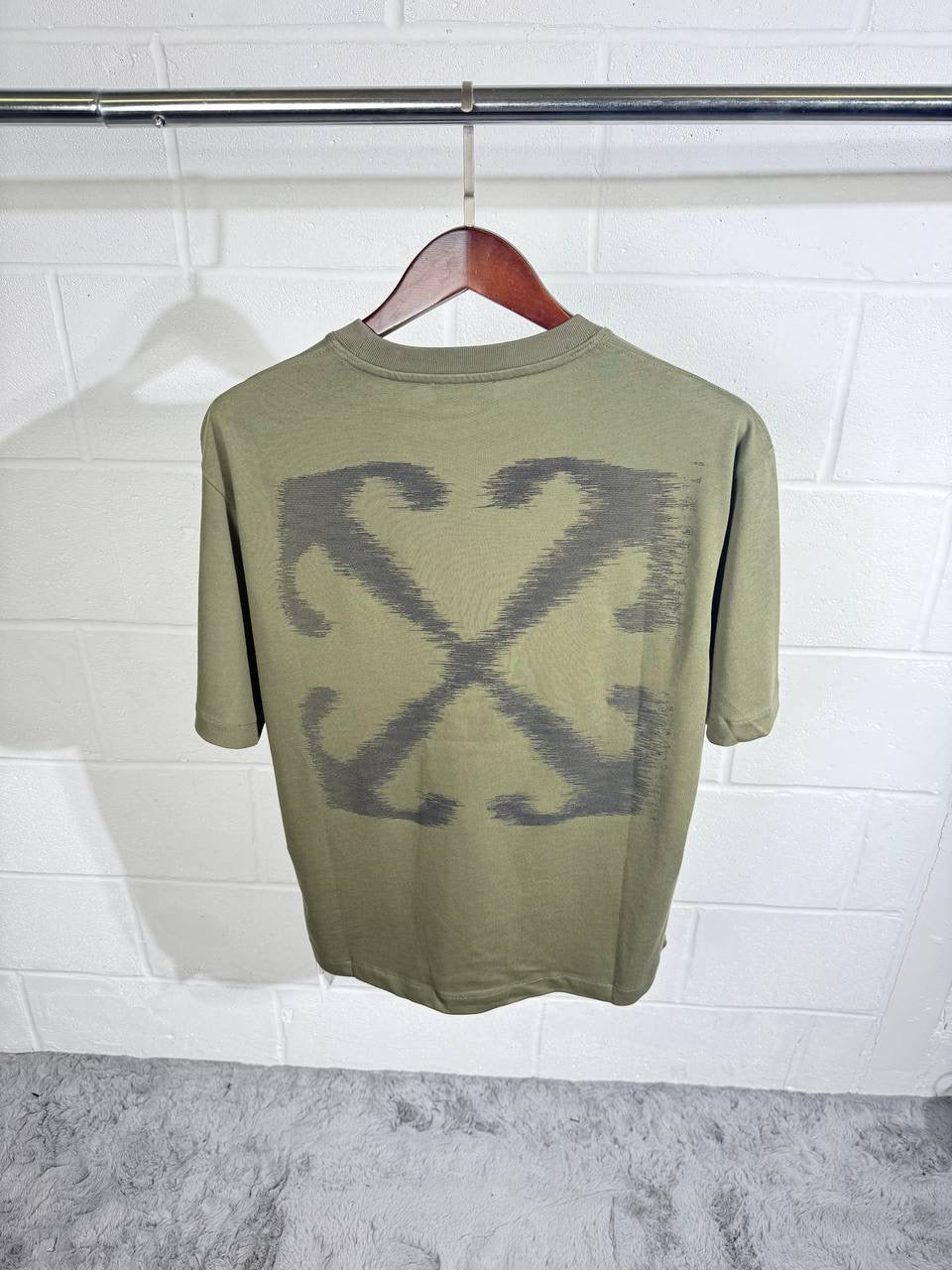 OFF GREEN TEE