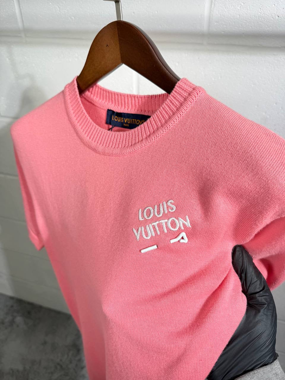 LVE Pin Tshirt Pink
