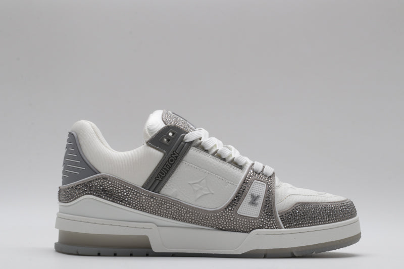 LVE TRAINERS GREY (pre-order)