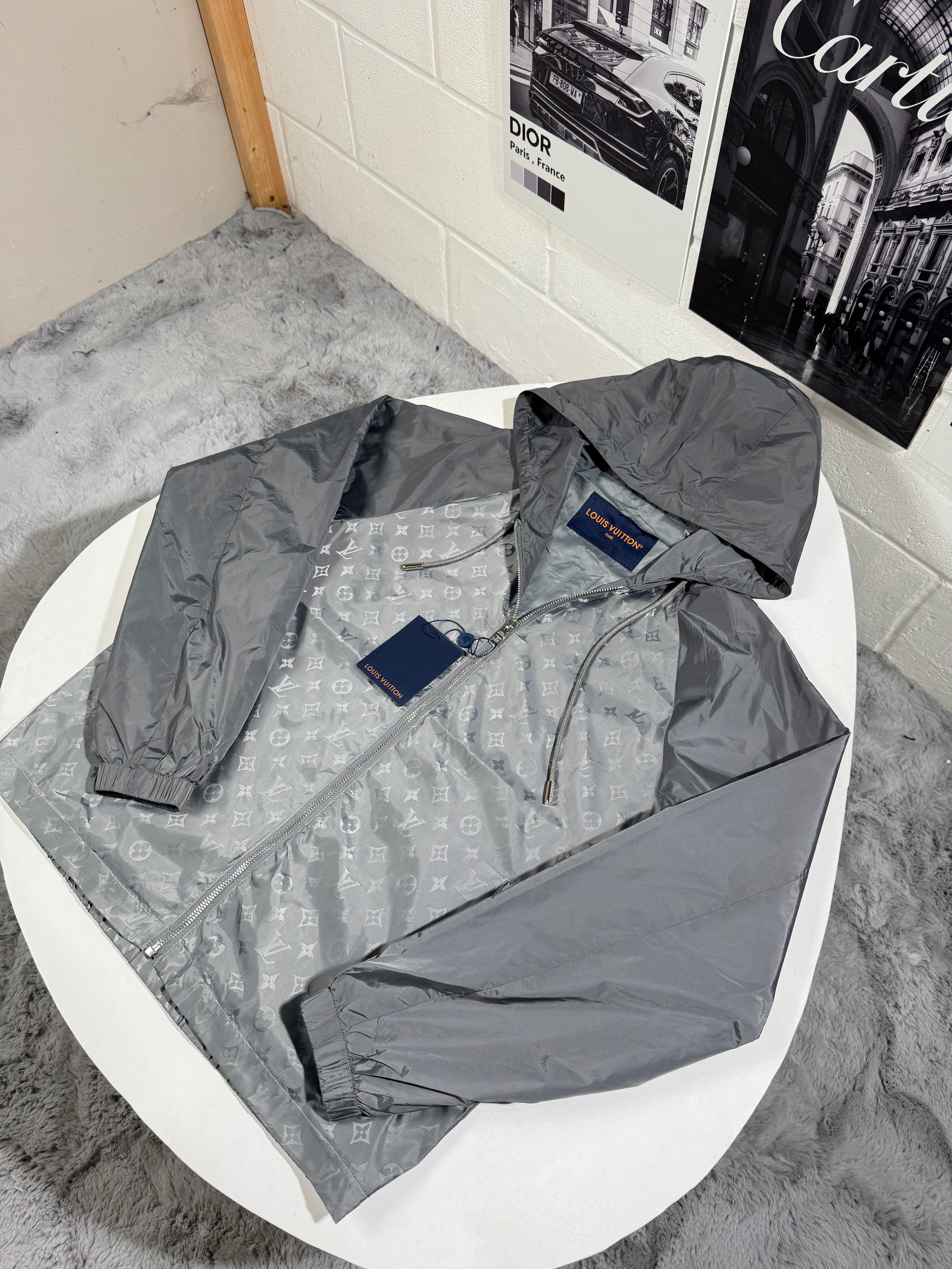 LVE WINDBREAKER GREY