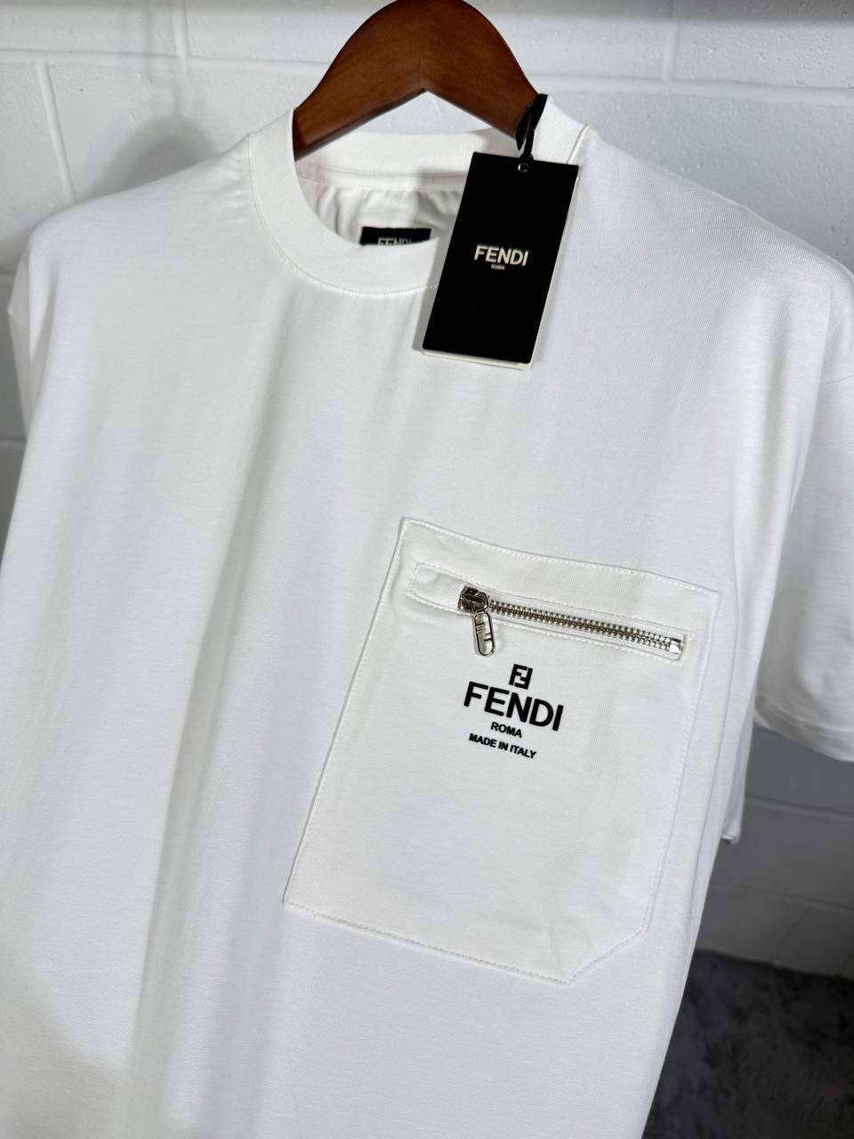 FND POCKET LOGO TEE WHITE