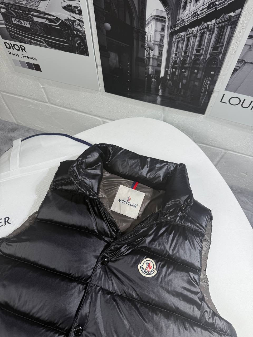 MNCLR TIB GILET BLACK