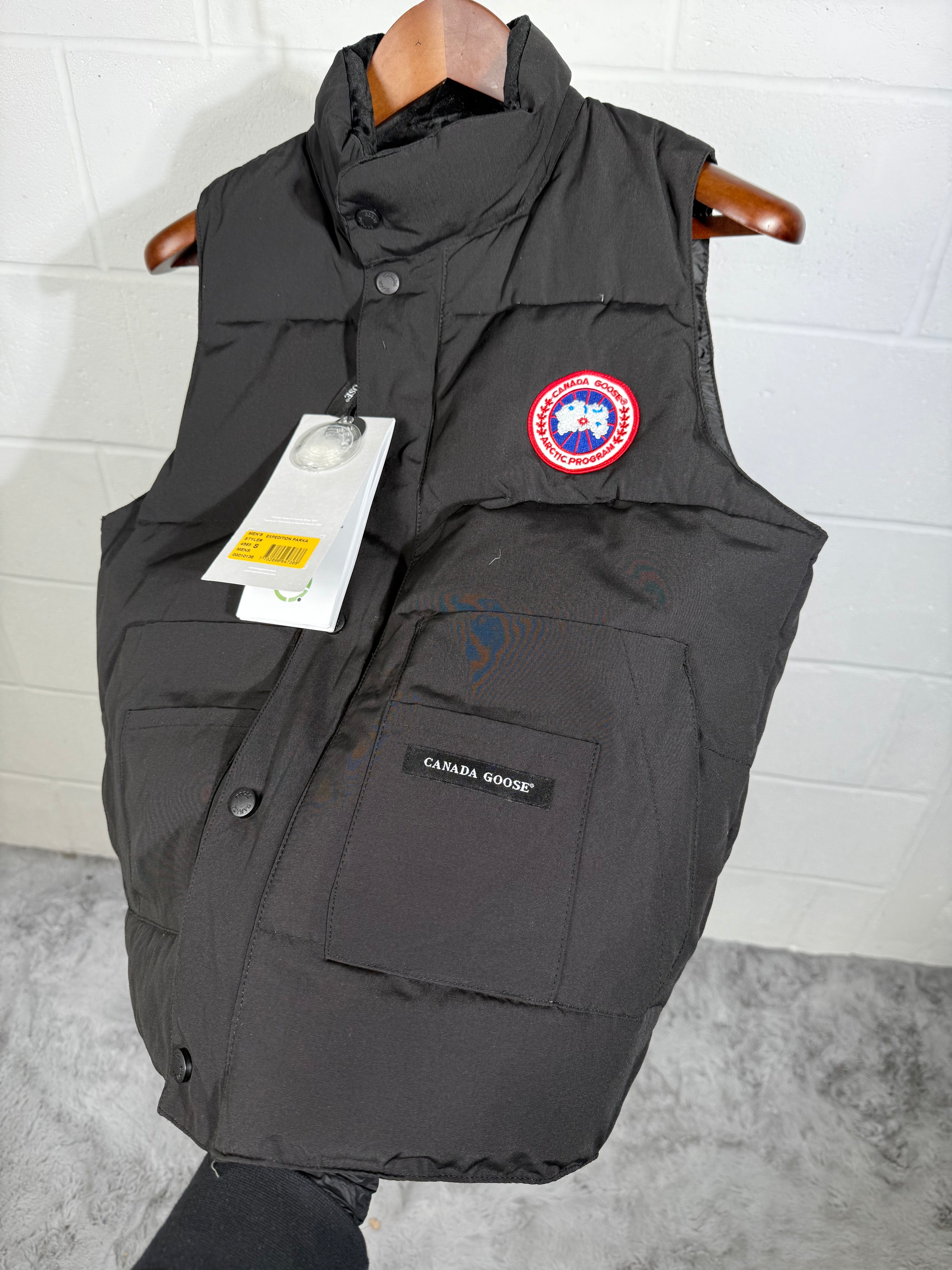 GOOSE BODYWARMER BLACK