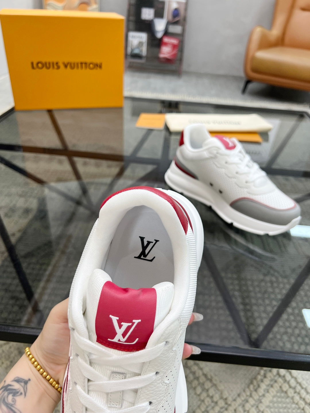 LVE SNEAKER CLASSIC (pre-order)