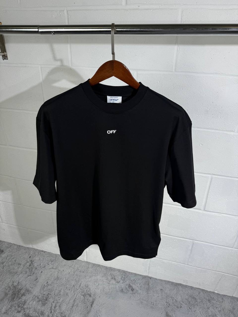 OFF W TEE BLACK