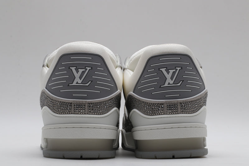 LVE TRAINERS GREY (pre-order)