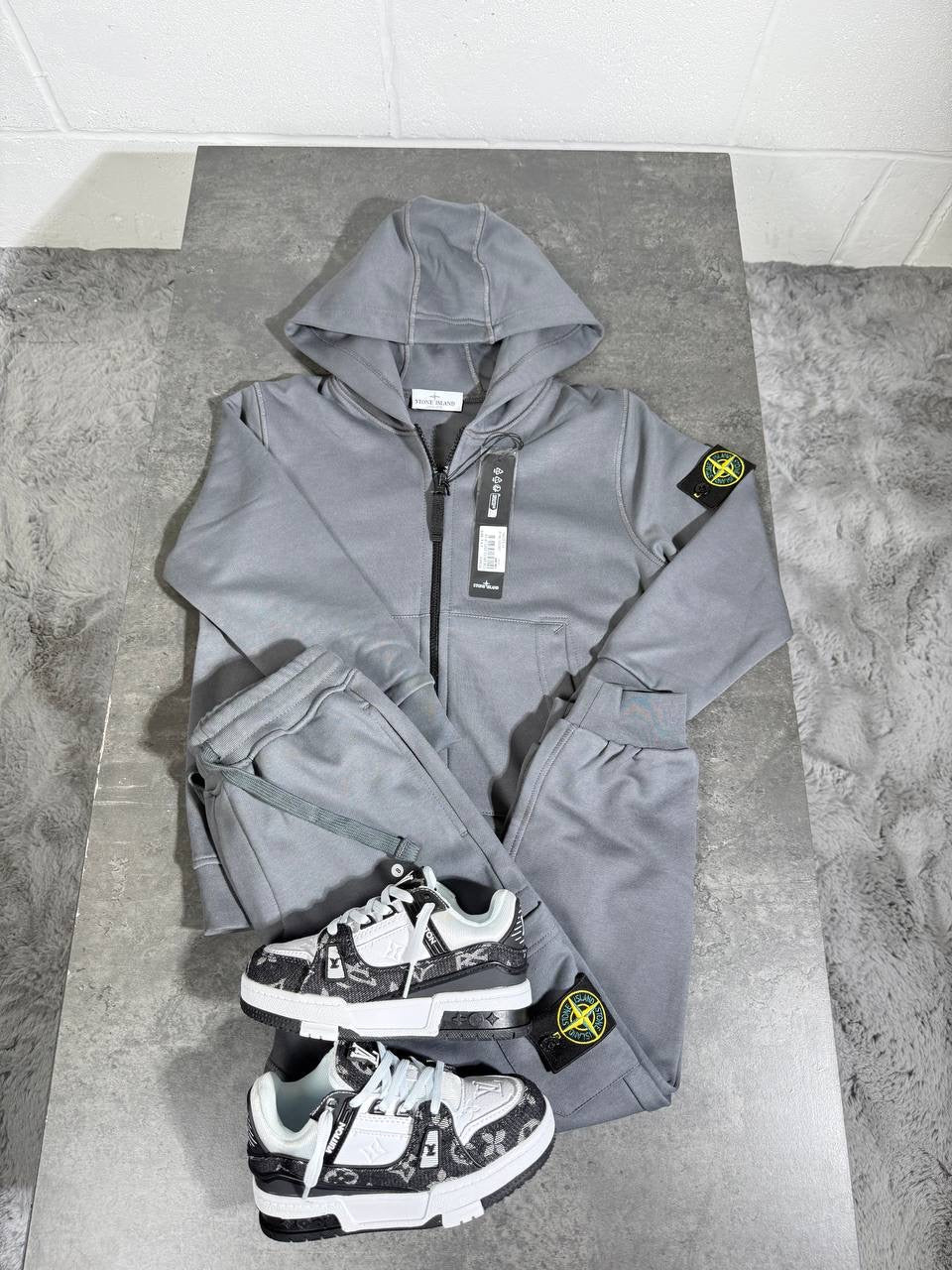 CG KIDS SET DARK GRAY