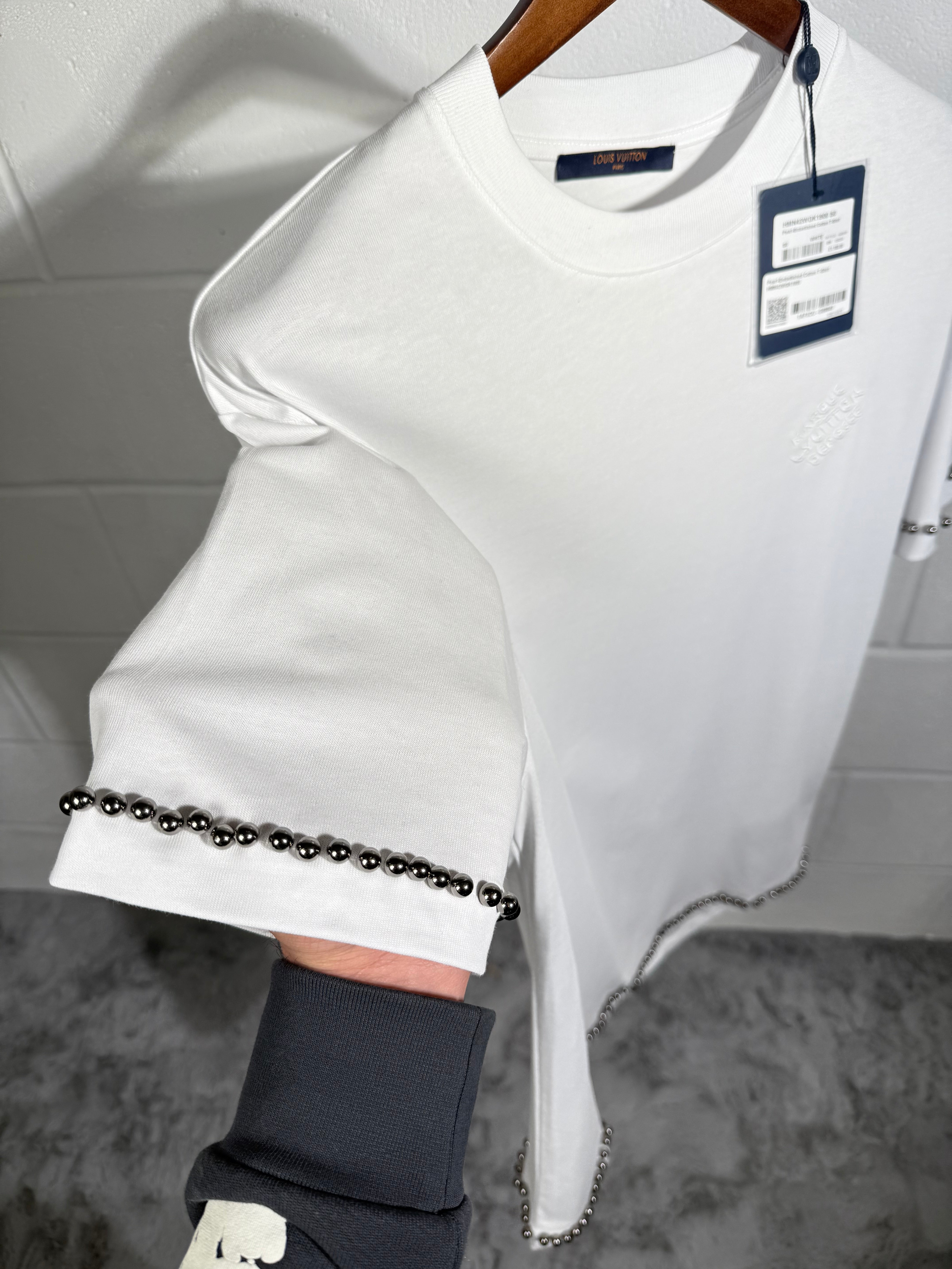 LV pearls tee white
