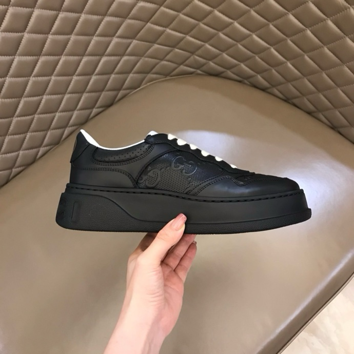 UCCI SNEAKER (pre-order)