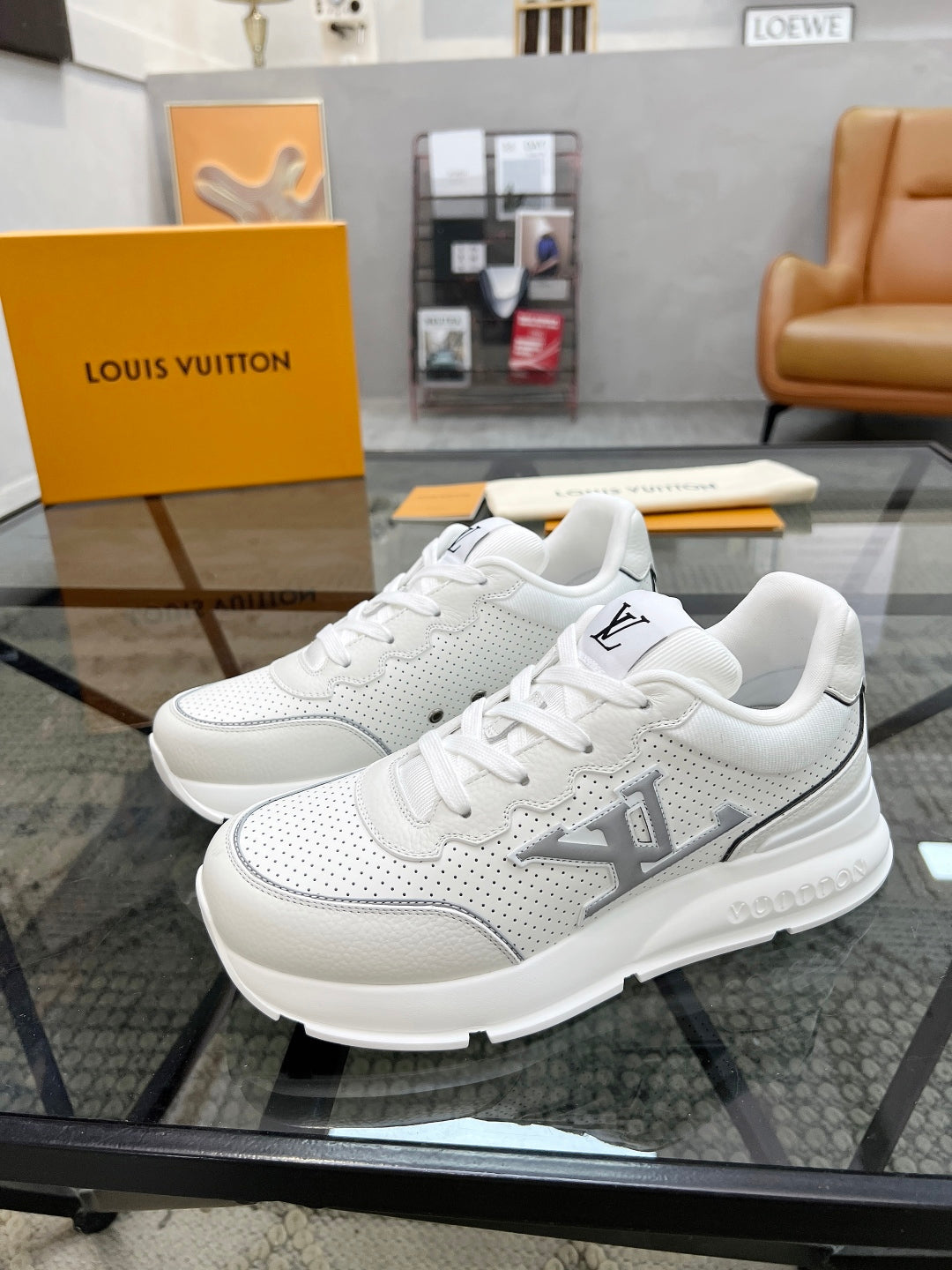 LVE SNEAKER CLASSIC (pre-order)