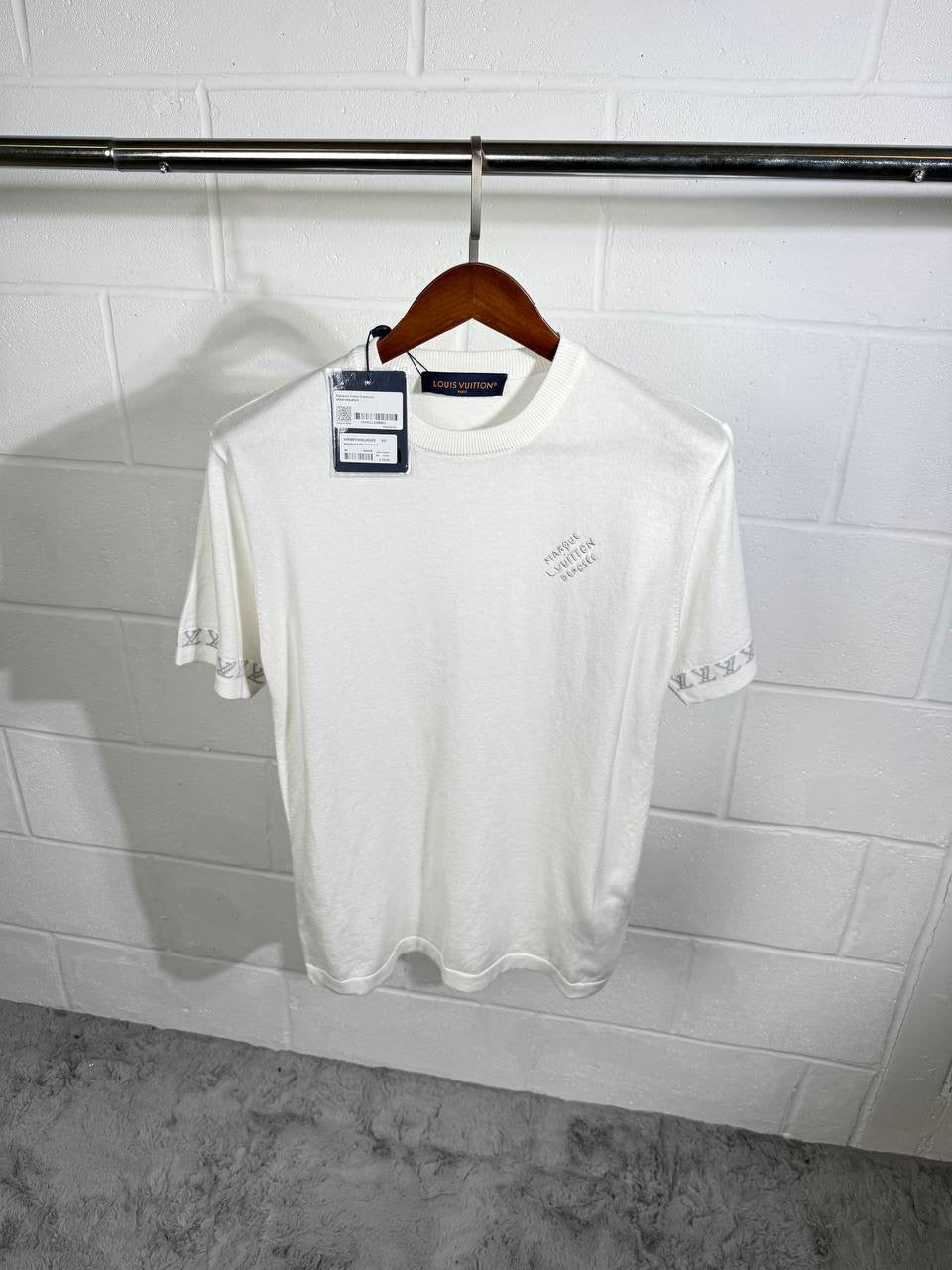 Lve tshirt white