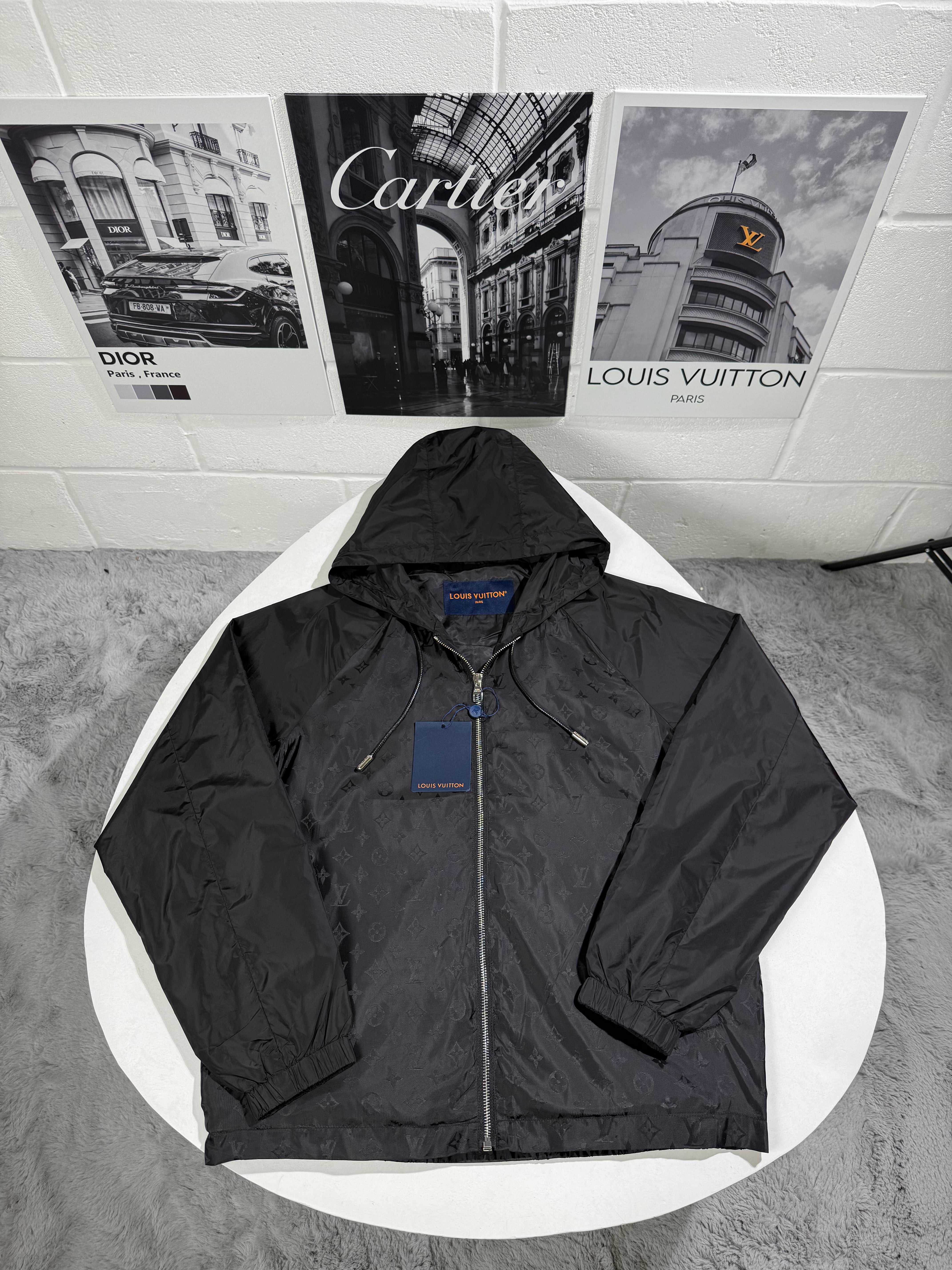 LVE WINDBREAKER BLACK