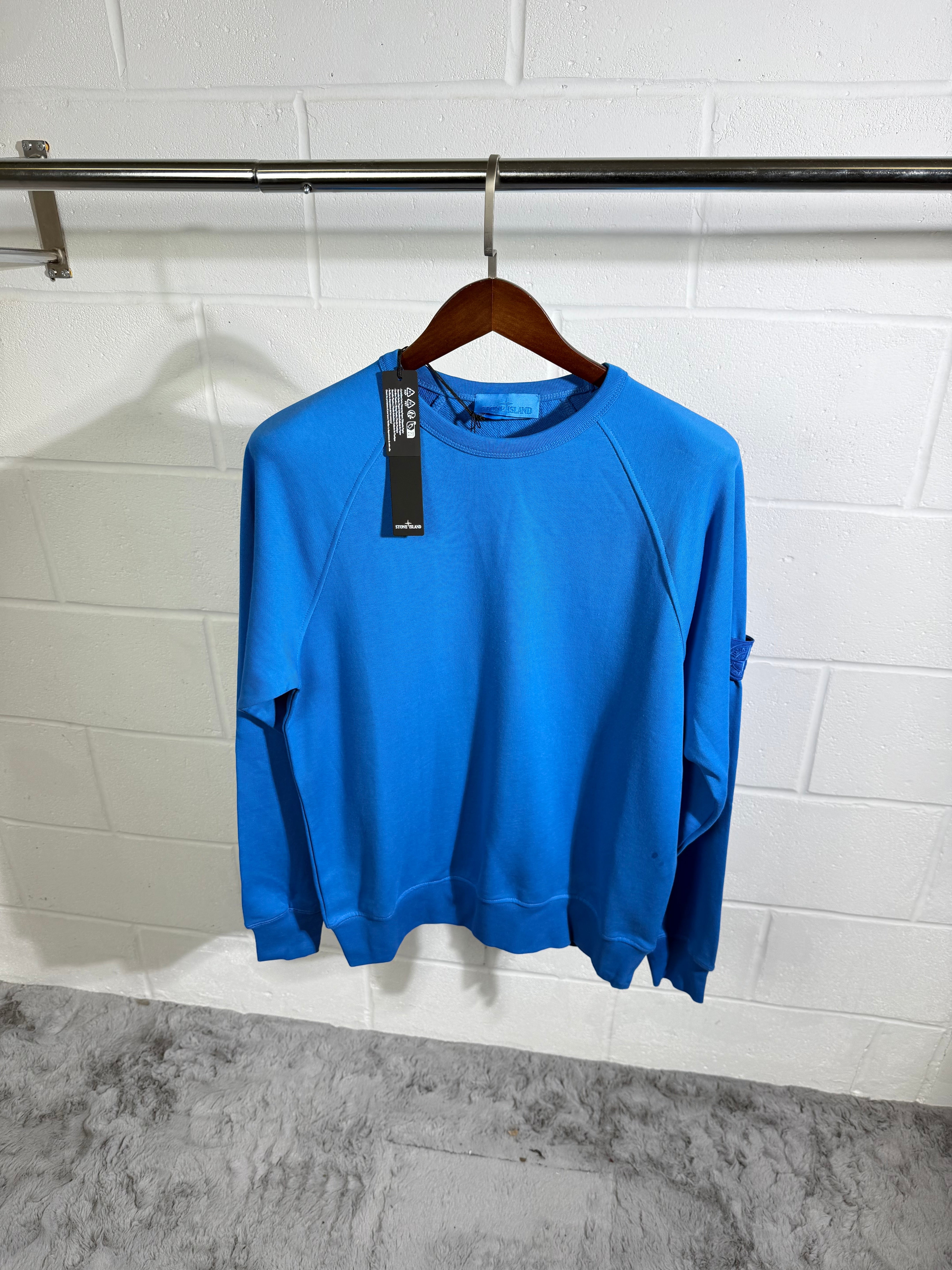 SI ghost badge sweater blue