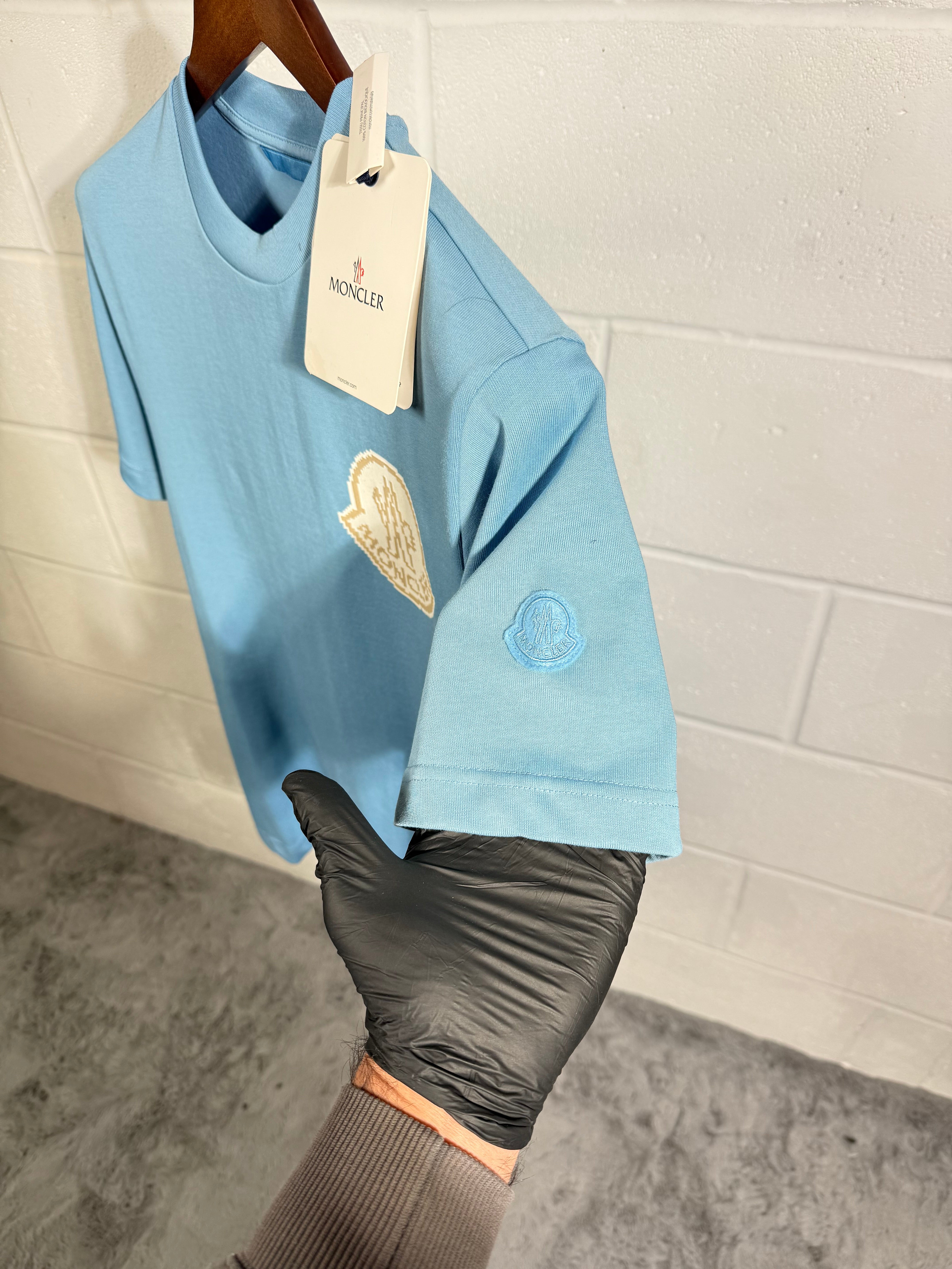 MNCLR graphic logo tee baby blue