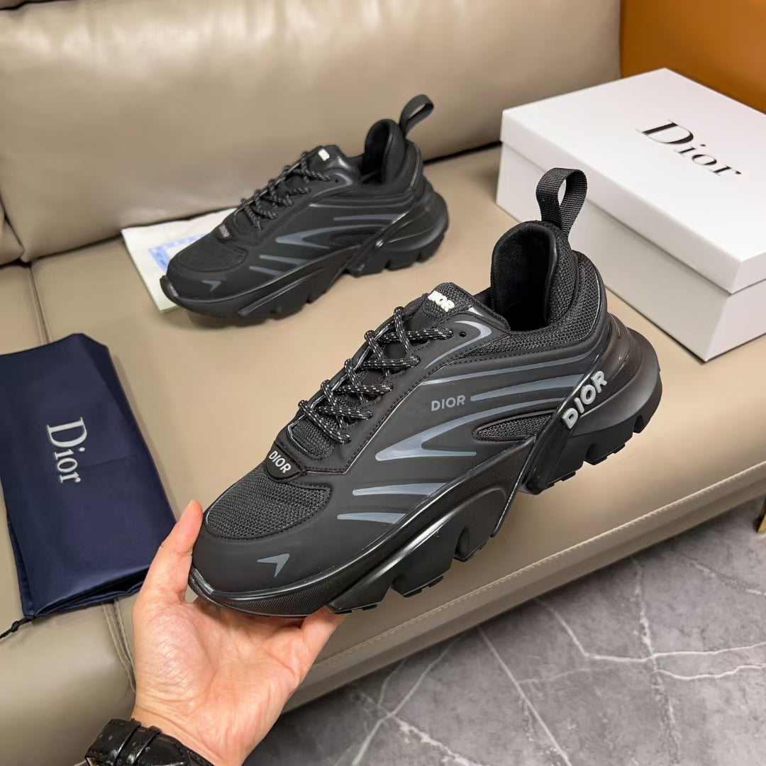 IOR B44 BLACK (pre-order)
