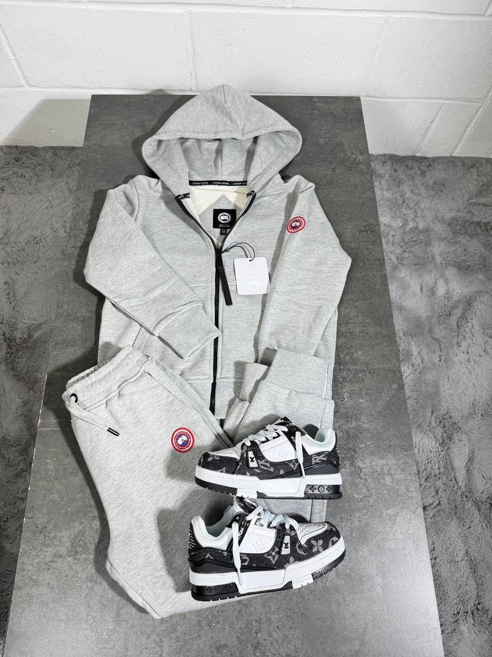 CG KIDS SET GRAY