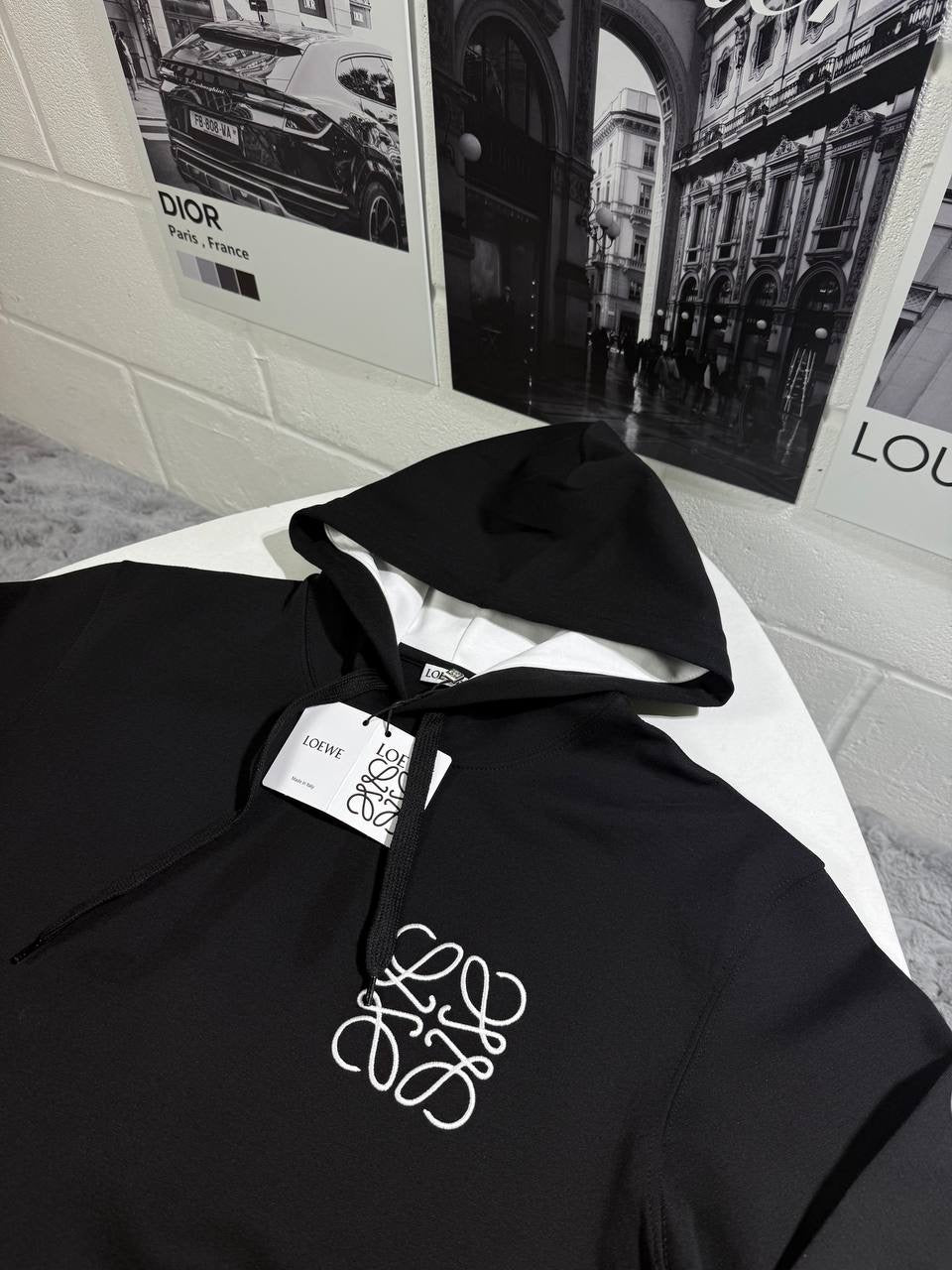LOWE HOODIE BLACK