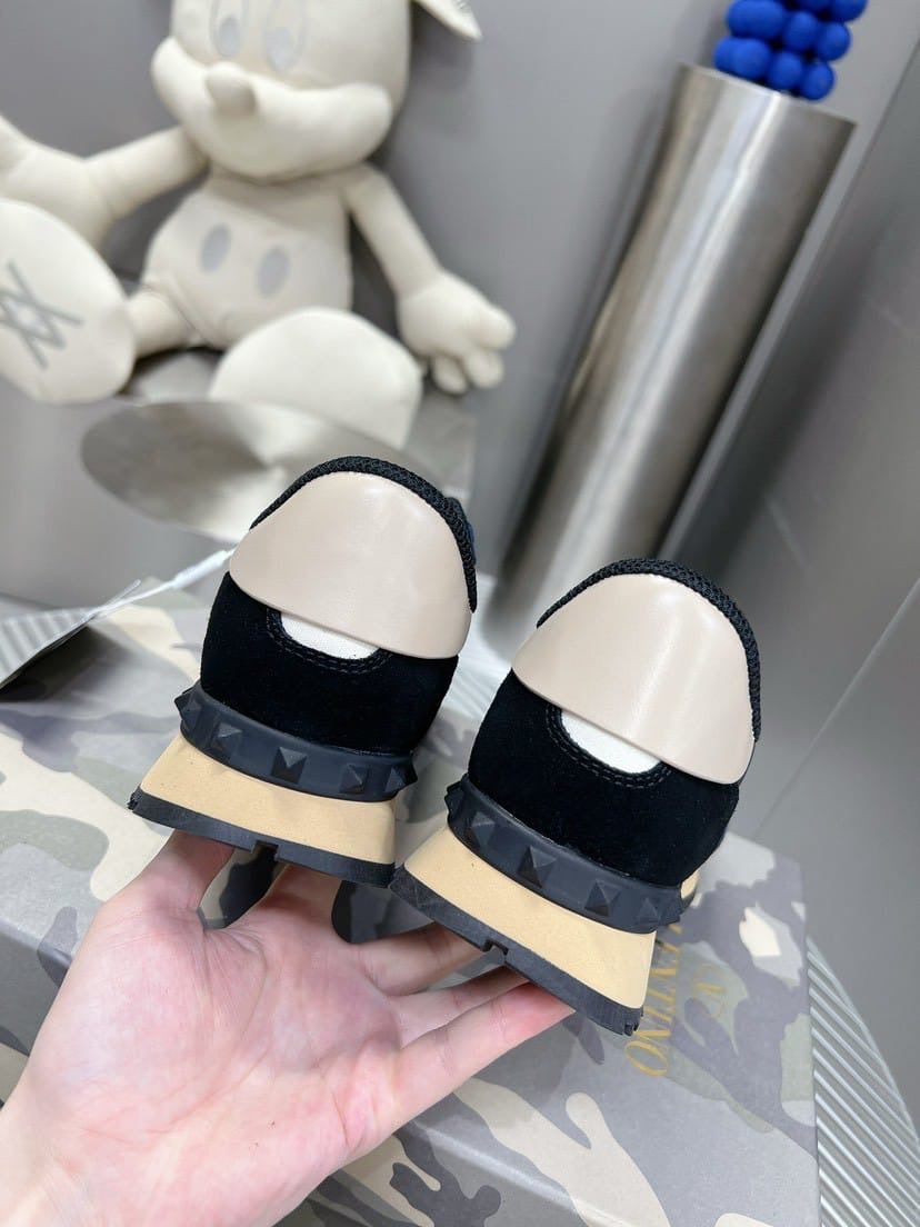 VLTN TRAINERS (pre-order)