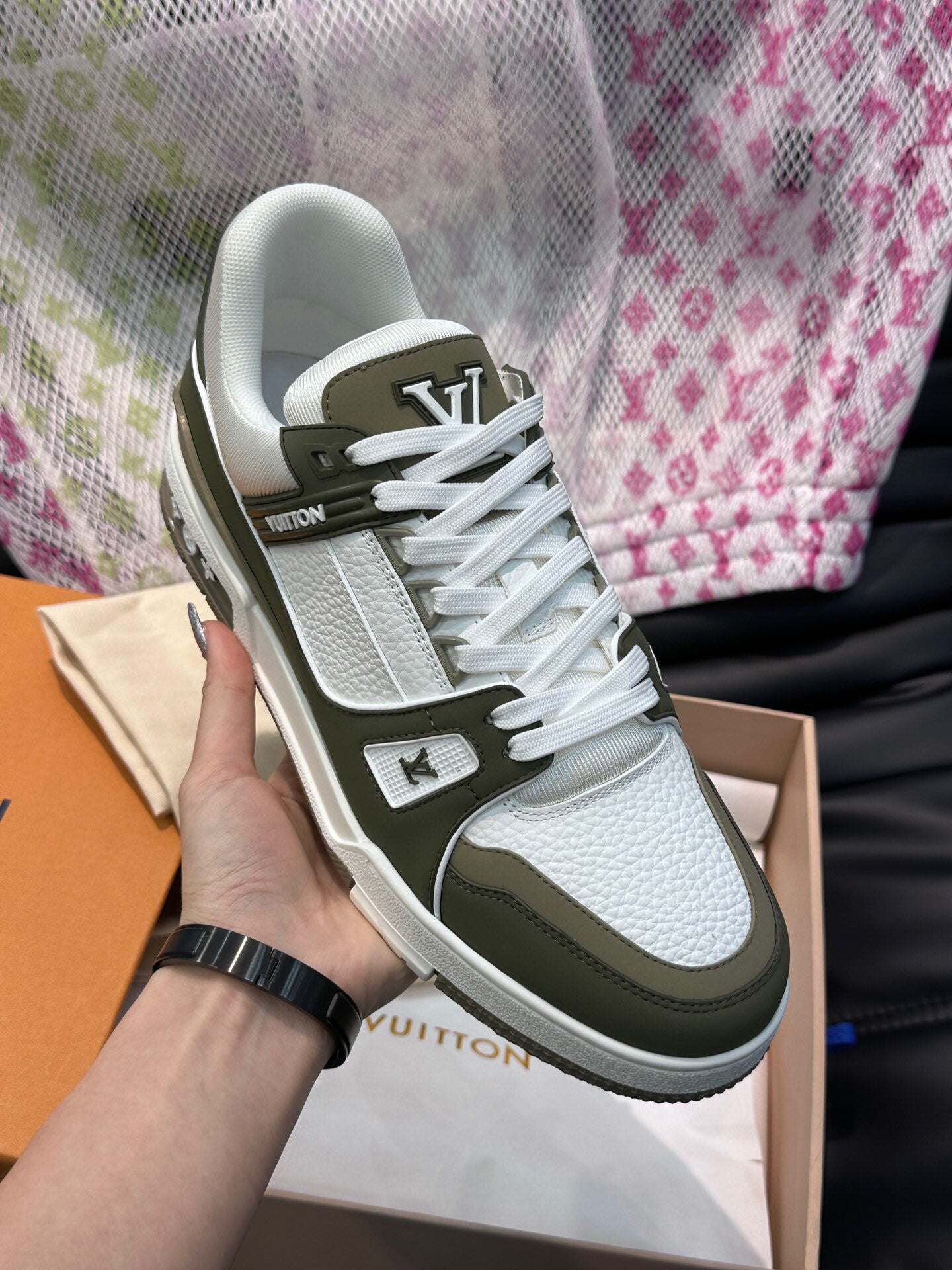 LVE TRAINERS GREEN (pre-order)