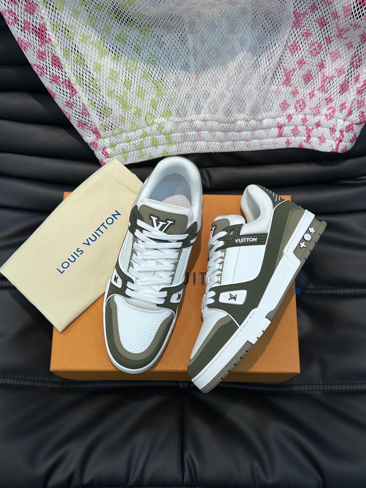 LVE TRAINERS GREEN (pre-order)