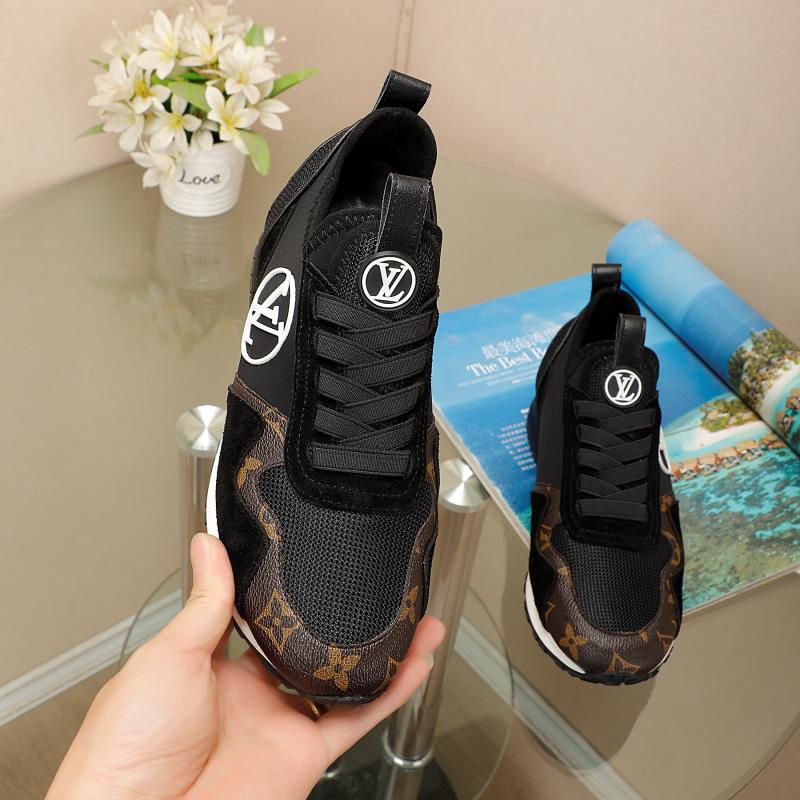 LVE TRAINERS (pre-order)
