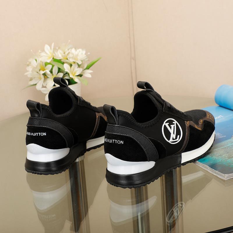 LVE TRAINERS (pre-order)