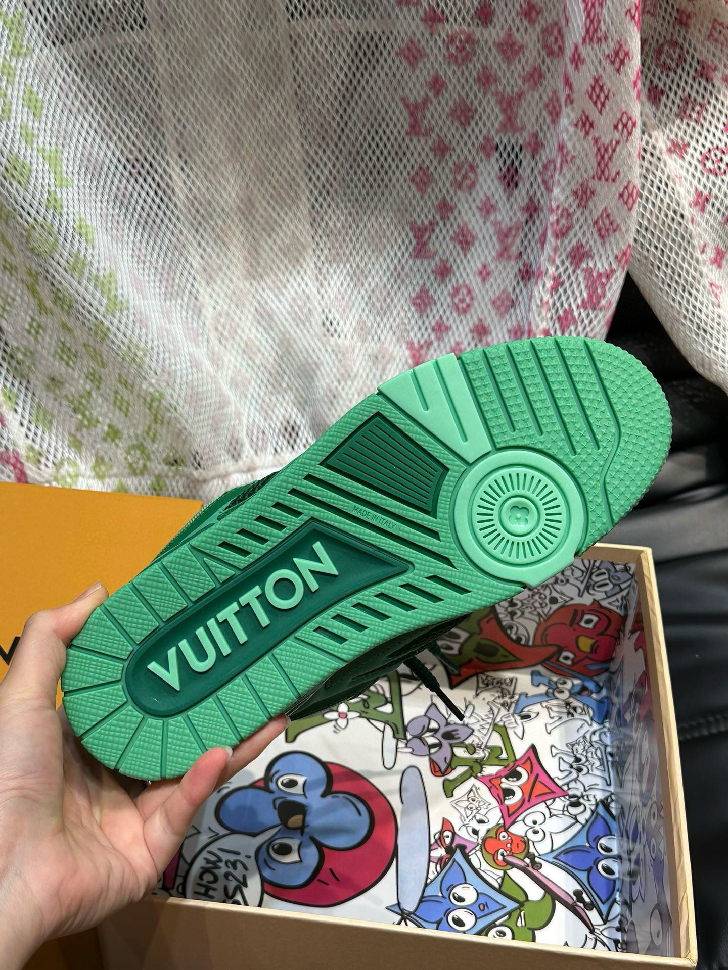 LVE SKATES GREEN (PRE-ORDER)